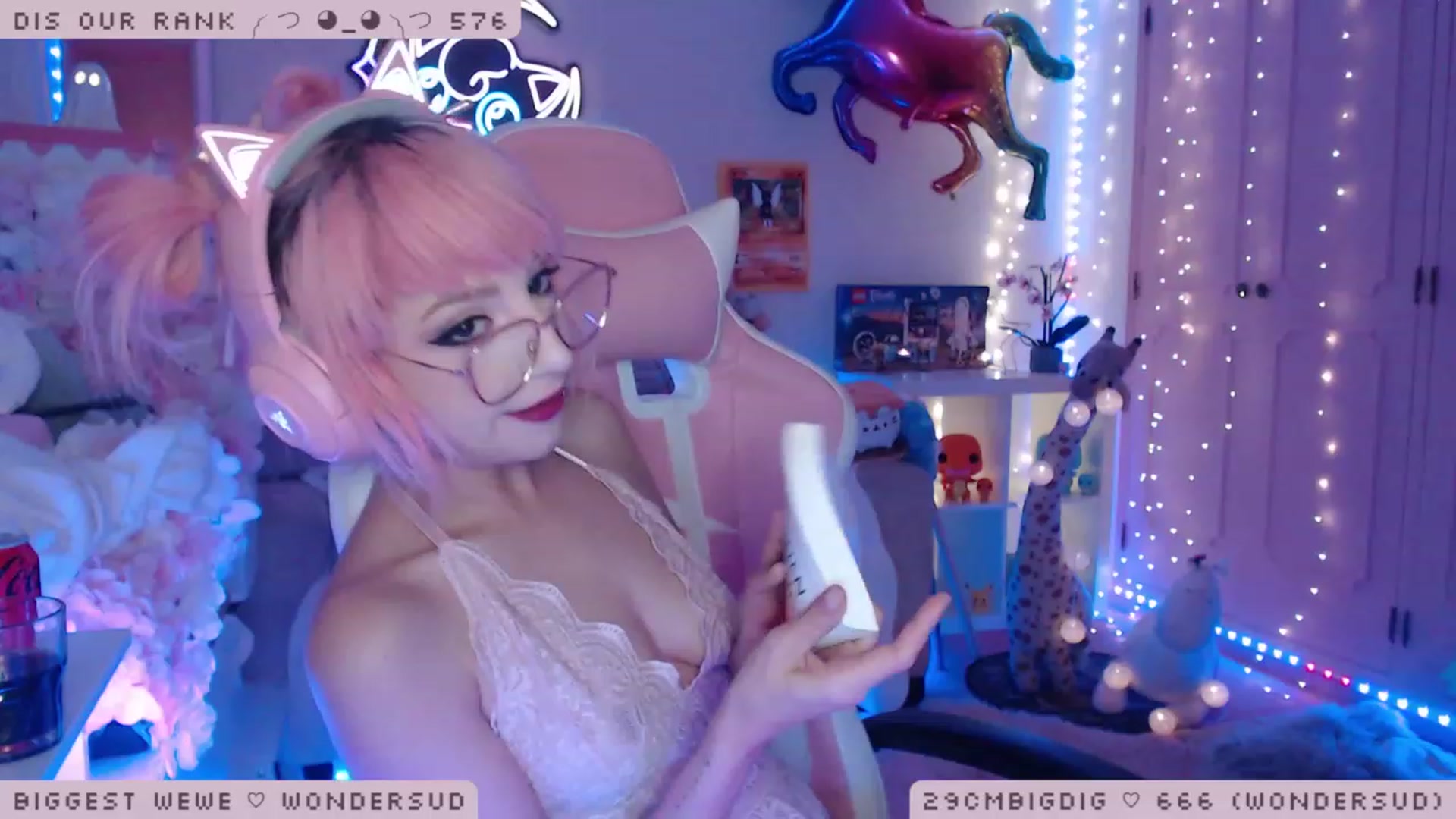 Gallery image thumbnail from WonderAna's myfreecams stream on, 01/29/2023, 03:17 image 8 of 20