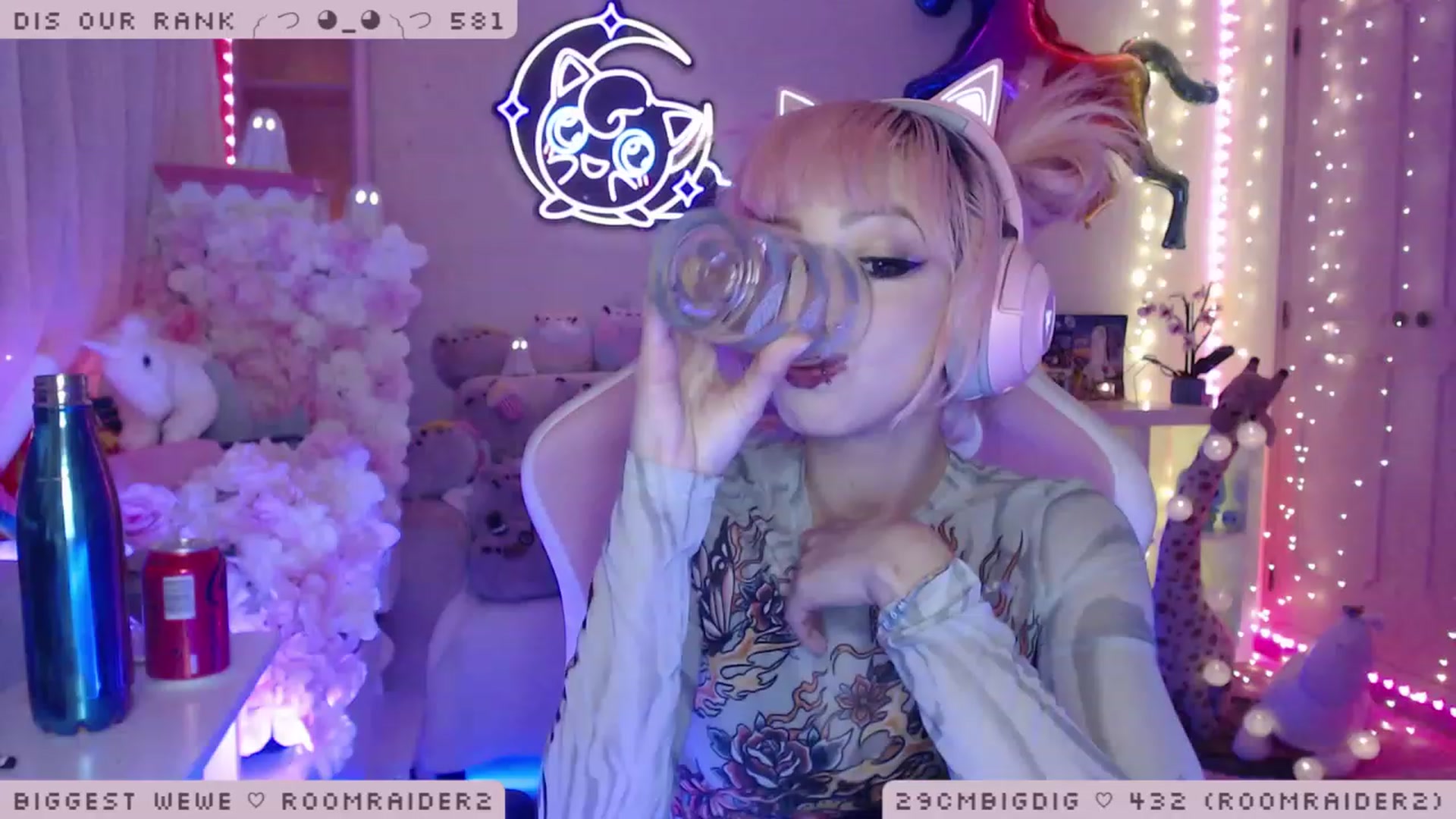 Gallery image thumbnail from WonderAna's myfreecams stream on, 01/29/2023, 22:28 image 19 of 20