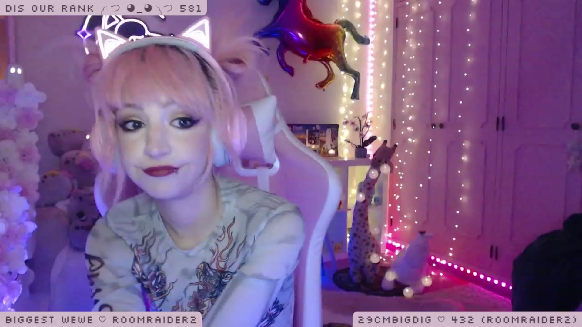Gallery image thumbnail from WonderAna's myfreecams stream on, 01/29/2023, 22:28 image 3 of 20