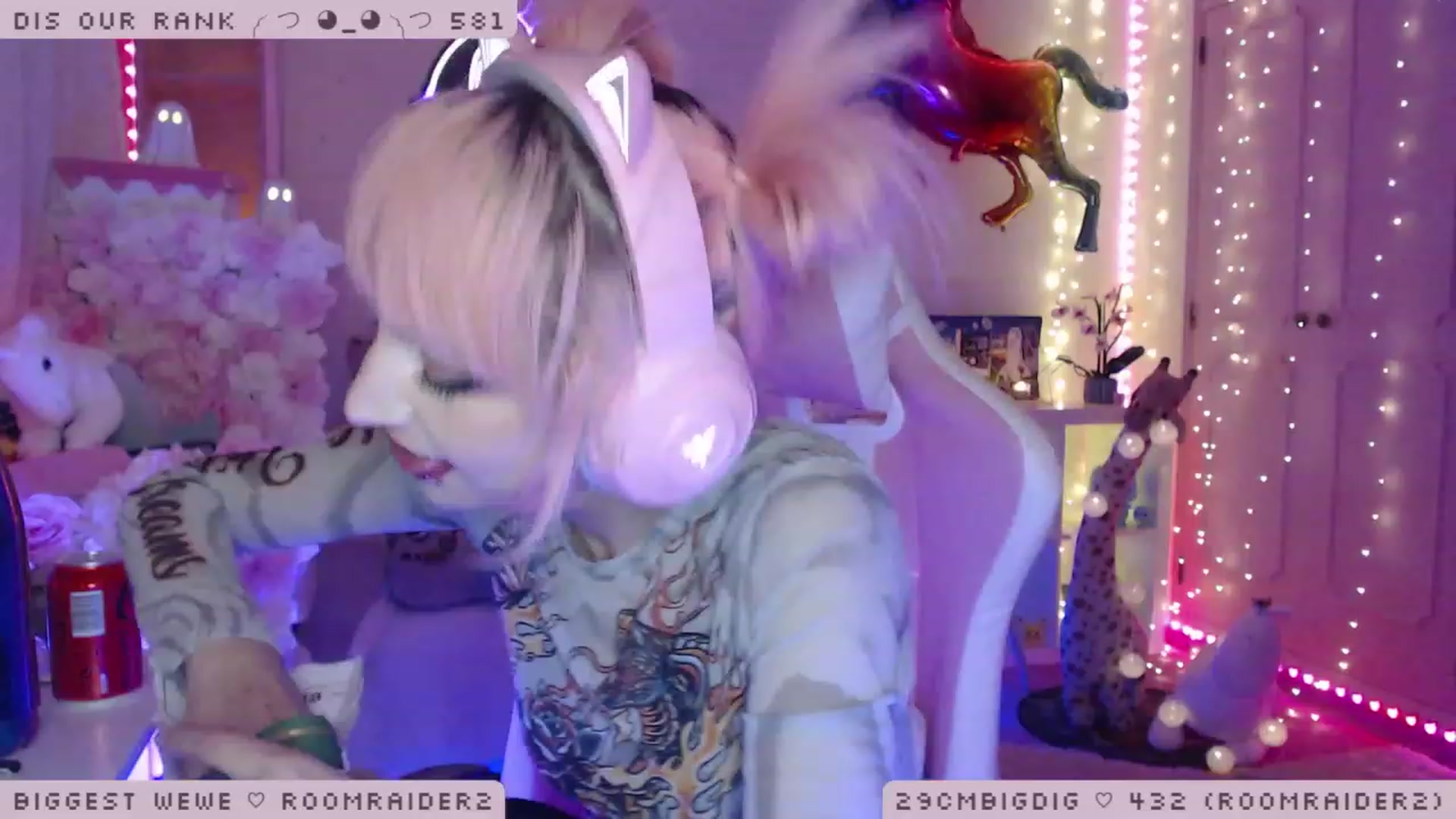 Gallery image thumbnail from WonderAna's myfreecams stream on, 01/29/2023, 22:28 image 4 of 20