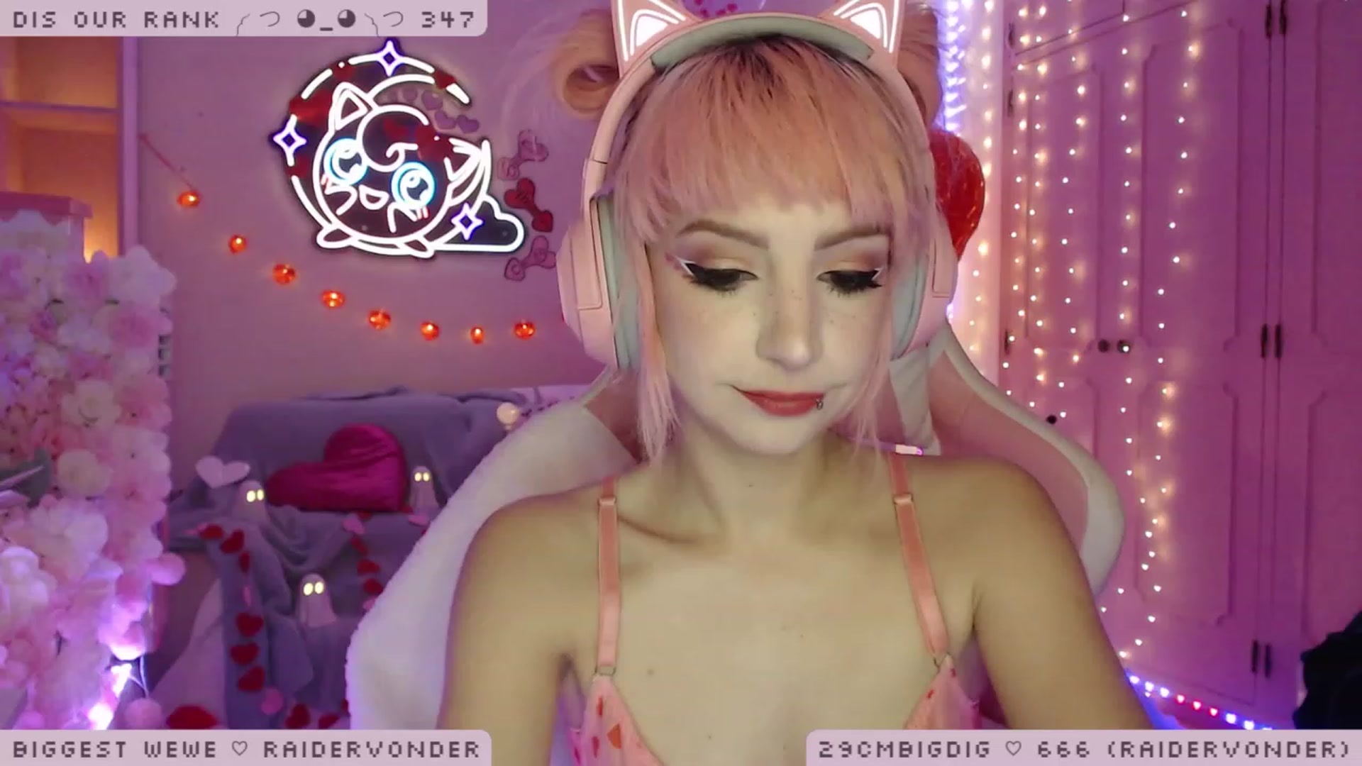Gallery image thumbnail from WonderAna's myfreecams stream on, 02/02/2023, 03:21 image 13 of 20