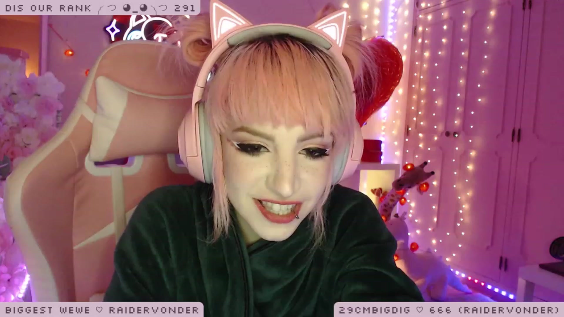 Gallery image thumbnail from WonderAna's myfreecams stream on, 02/02/2023, 03:21 image 14 of 20
