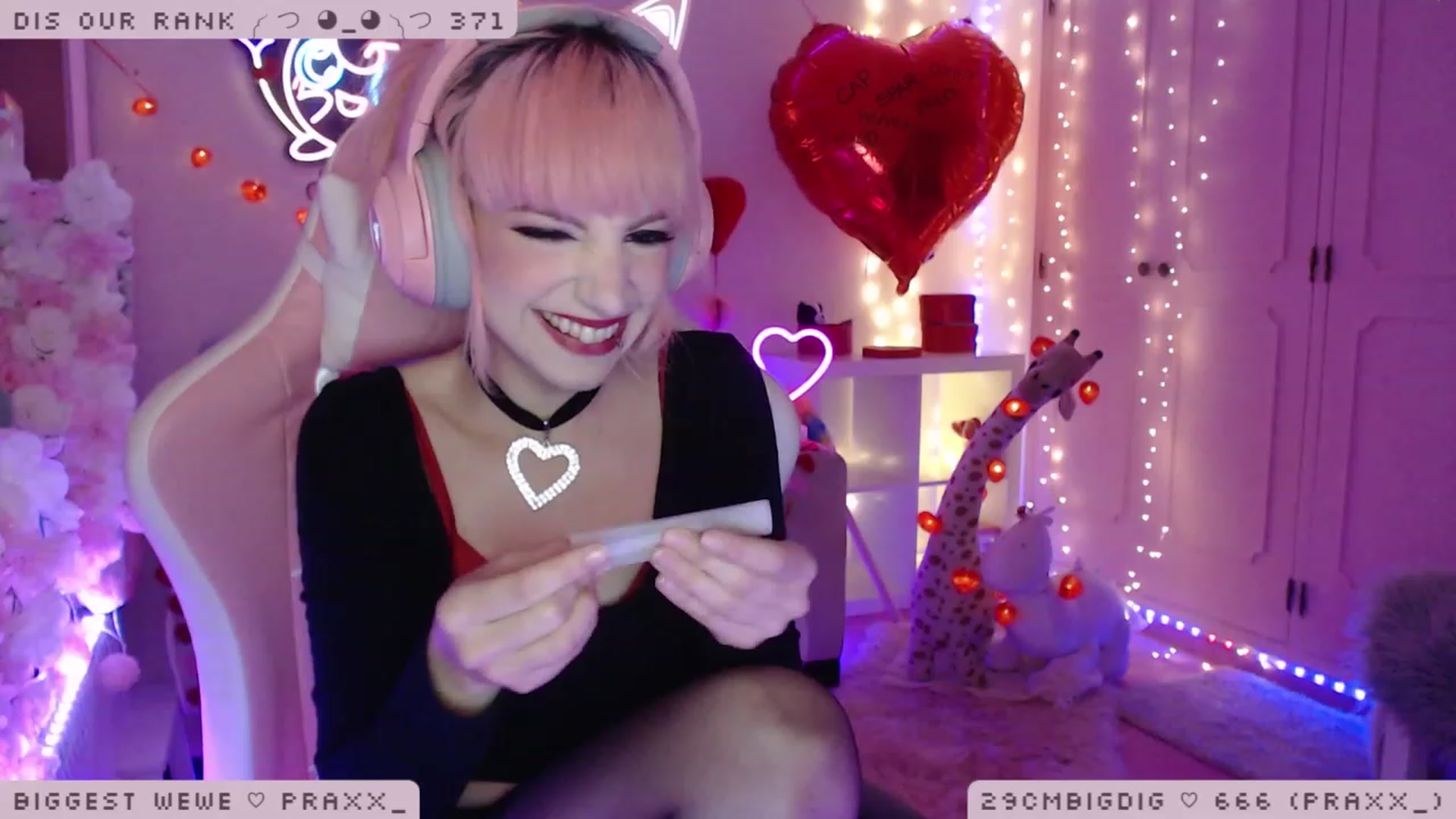 Gallery image thumbnail from WonderAna's myfreecams stream on, 02/03/2023, 01:16 image 9 of 20