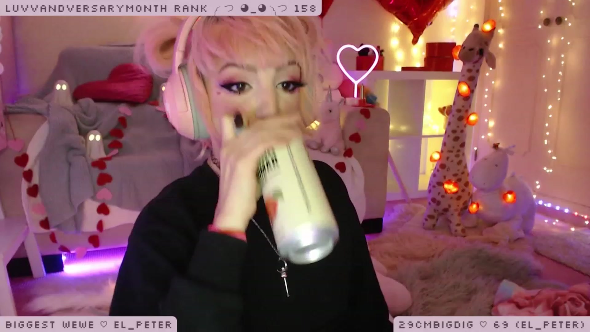 Gallery image thumbnail from WonderAna's myfreecams stream on, 02/04/2023, 24:02 image 3 of 20