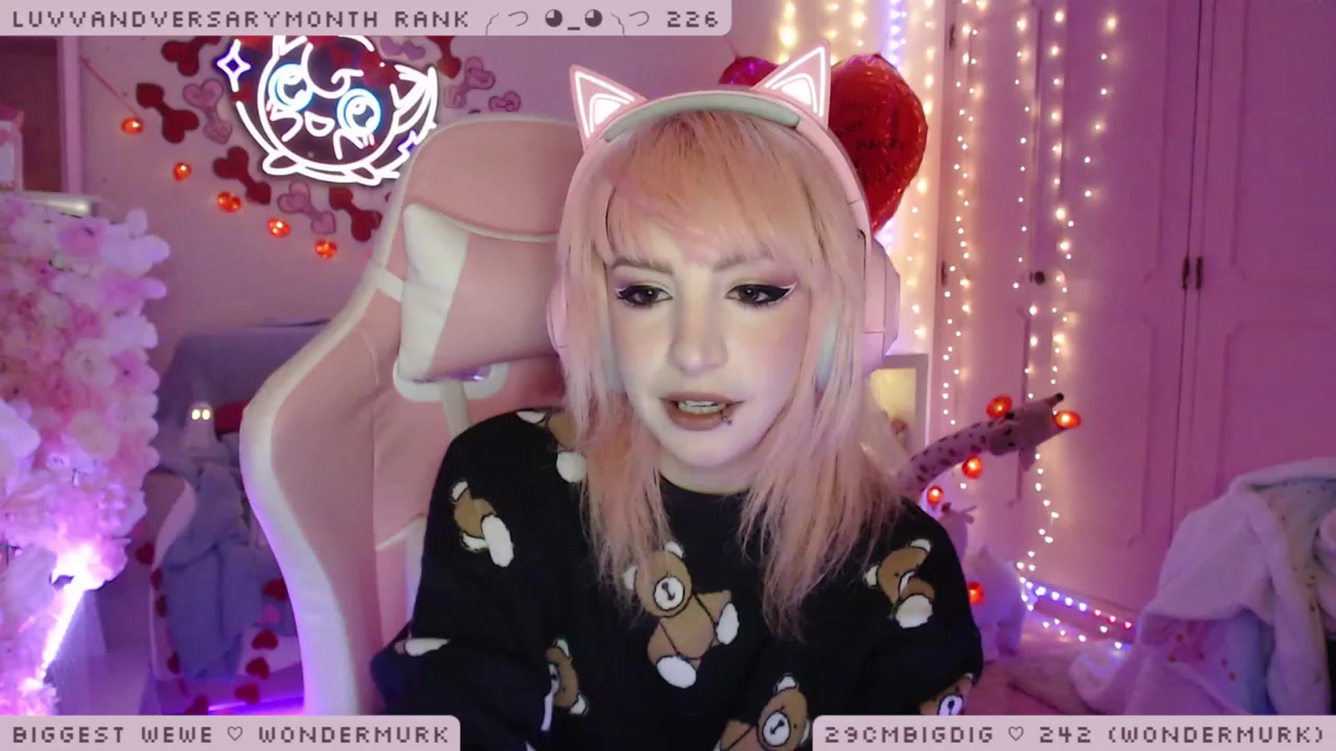 Gallery image thumbnail from WonderAna's myfreecams stream on, 02/05/2023, 03:57 image 2 of 20