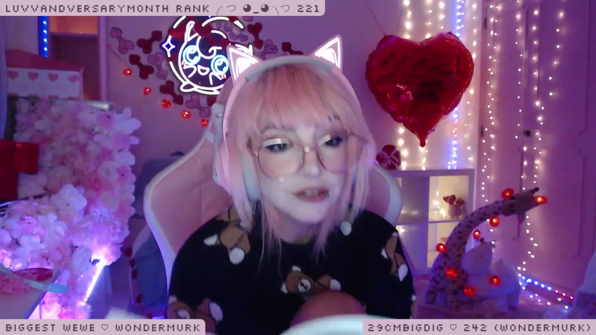Gallery image thumbnail from WonderAna's myfreecams stream on, 02/05/2023, 03:57 image 11 of 20