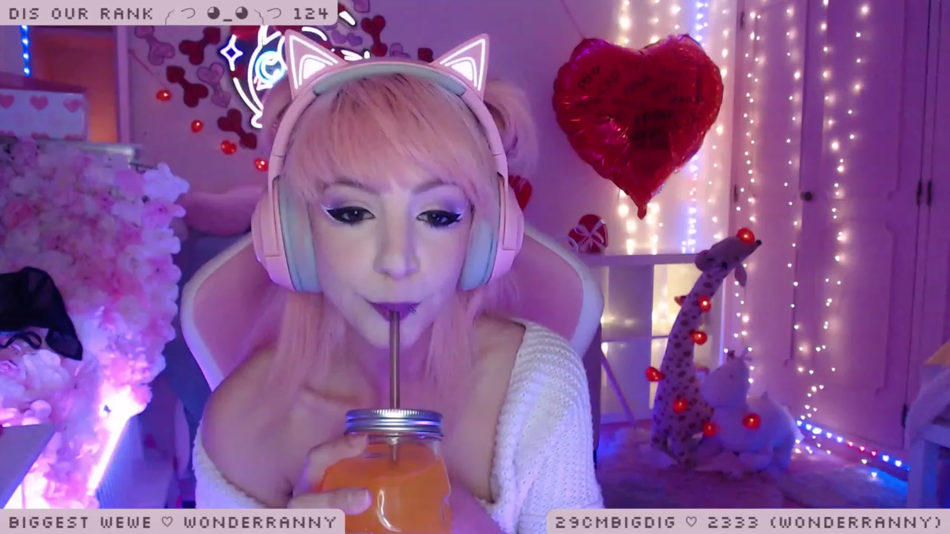 Gallery image thumbnail from WonderAna's myfreecams stream on, 02/06/2023, 02:09 image 18 of 20