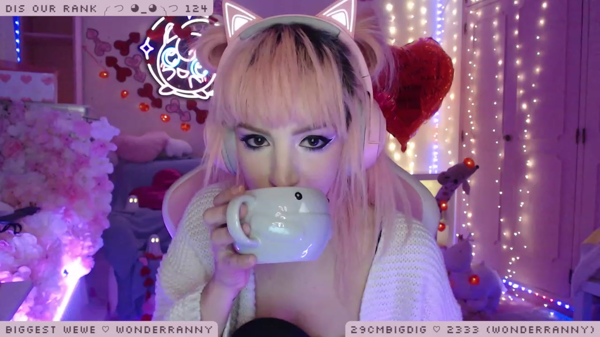 Gallery image thumbnail from WonderAna's myfreecams stream on, 02/06/2023, 02:09 image 12 of 20