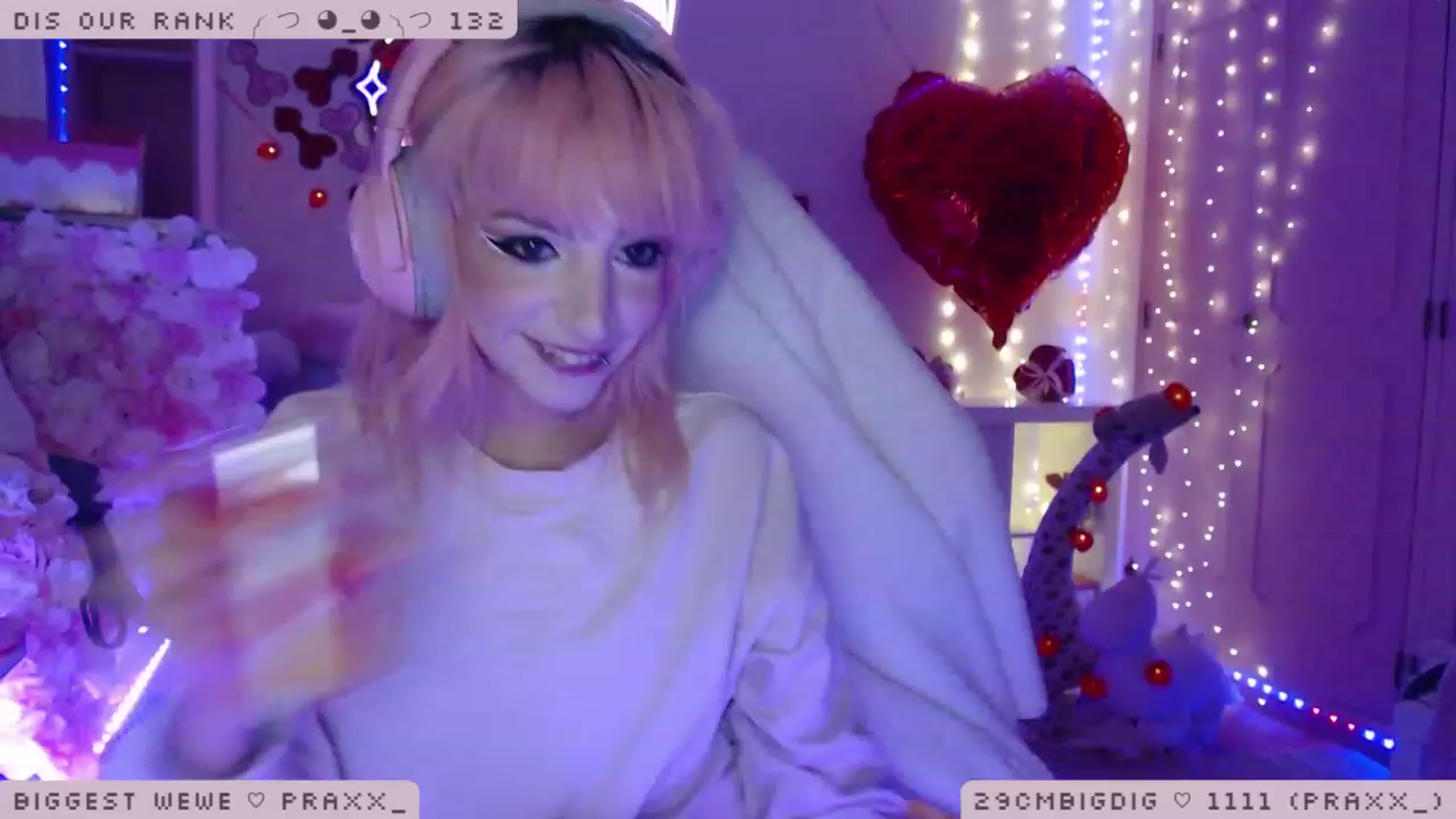Gallery image thumbnail from WonderAna's myfreecams stream on, 02/07/2023, 24:01 image 11 of 20