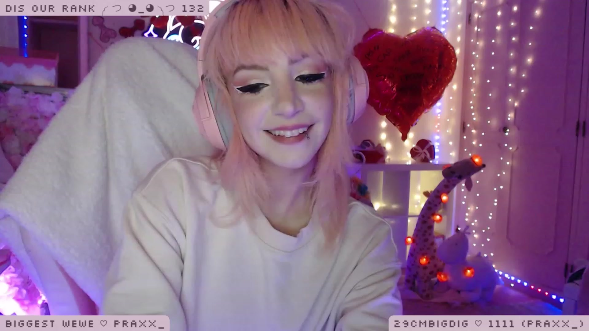 Gallery image thumbnail from WonderAna's myfreecams stream on, 02/07/2023, 24:01 image 12 of 20