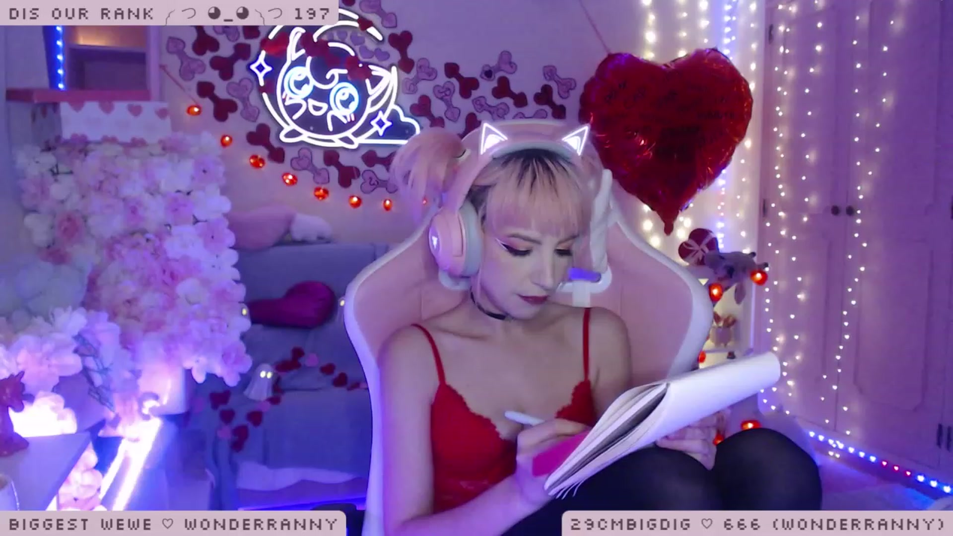 Gallery image thumbnail from WonderAna's myfreecams stream on, 02/10/2023, 01:59 image 18 of 20