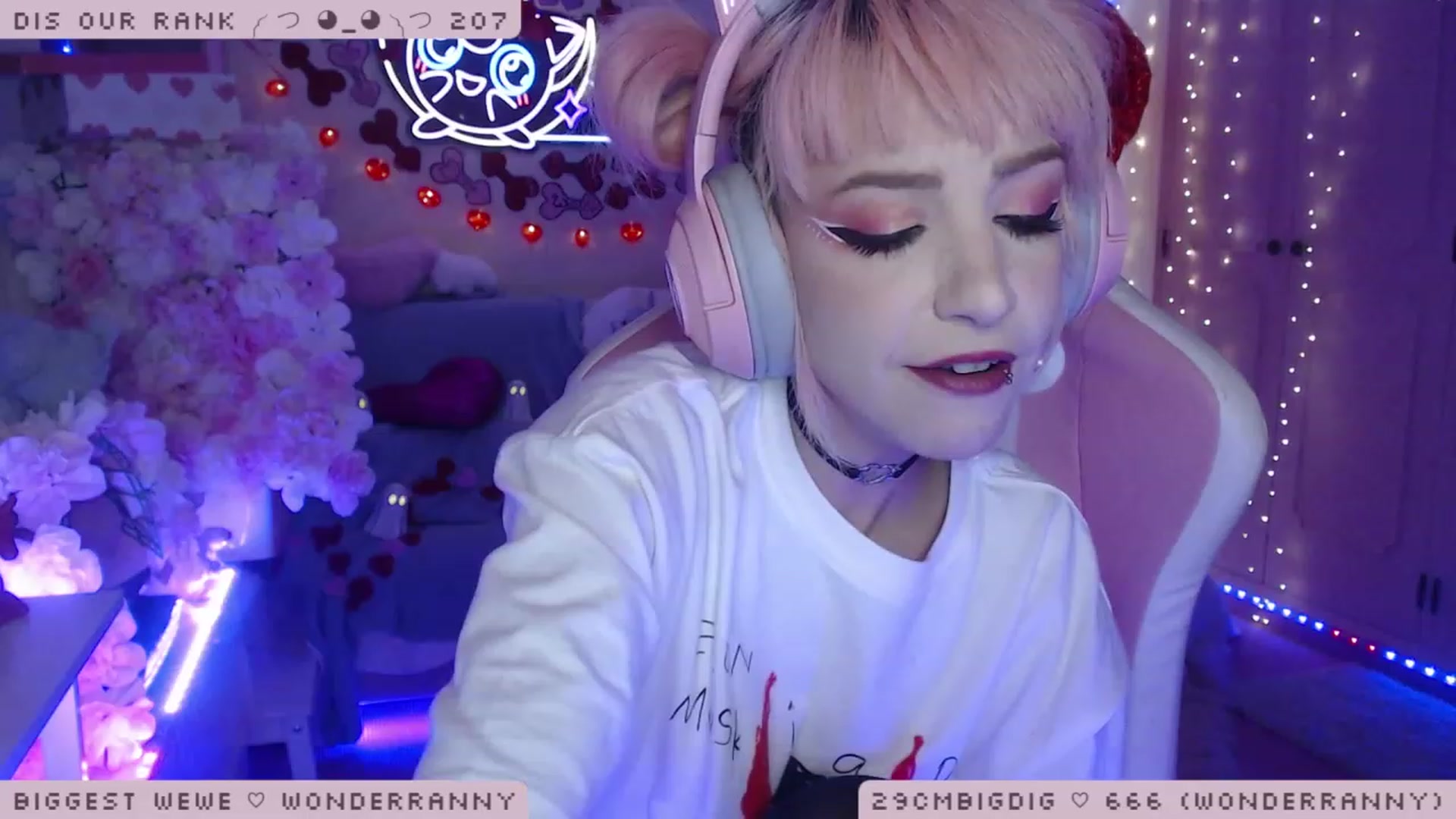 Gallery image thumbnail from WonderAna's myfreecams stream on, 02/10/2023, 01:59 image 15 of 20