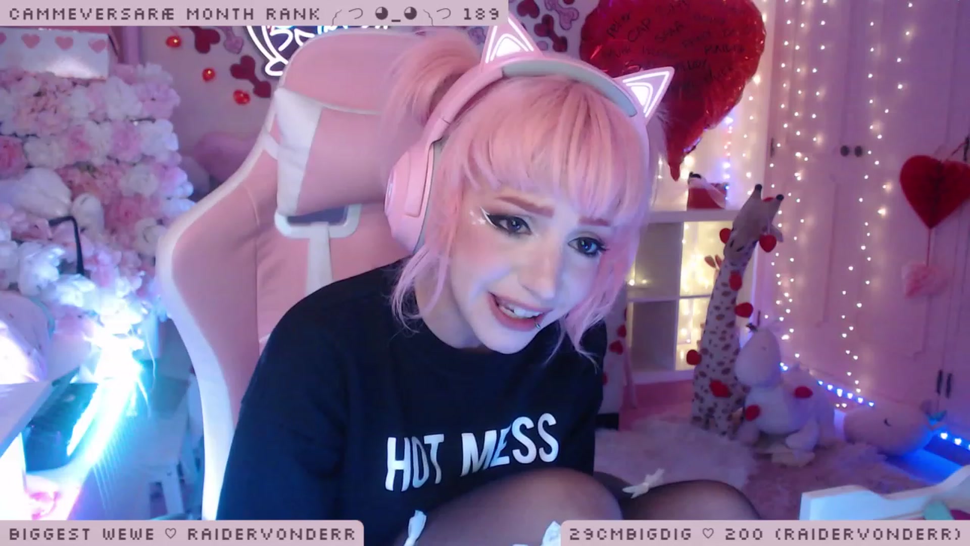 Gallery image thumbnail from WonderAna's myfreecams stream on, 02/14/2023, 01:07 image 7 of 20