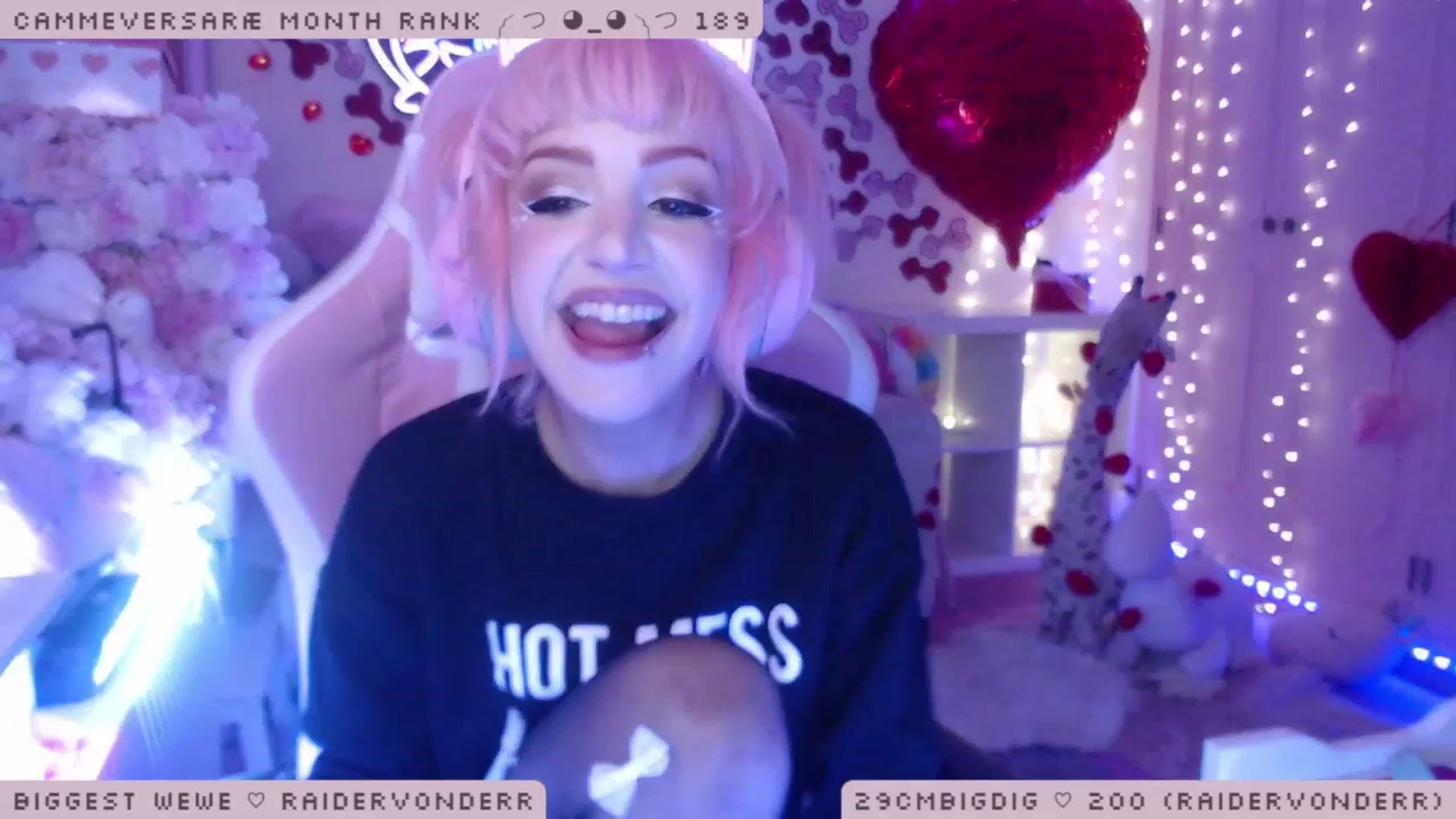 Gallery image thumbnail from WonderAna's myfreecams stream on, 02/14/2023, 01:07 image 6 of 20