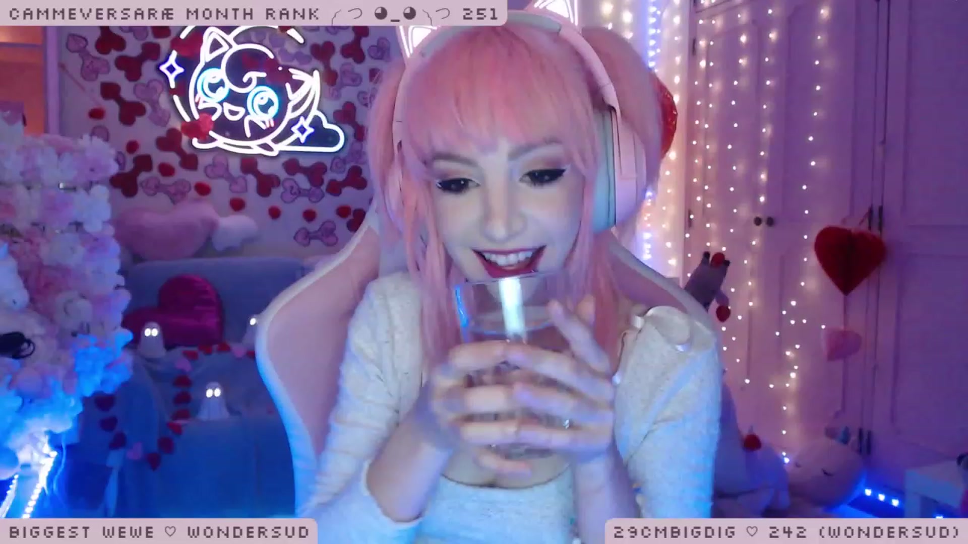 Gallery image thumbnail from WonderAna's myfreecams stream on, 02/19/2023, 23:59 image 6 of 20