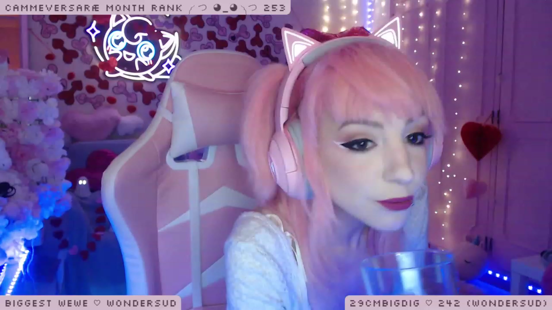 Gallery image thumbnail from WonderAna's myfreecams stream on, 02/19/2023, 23:59 image 13 of 20