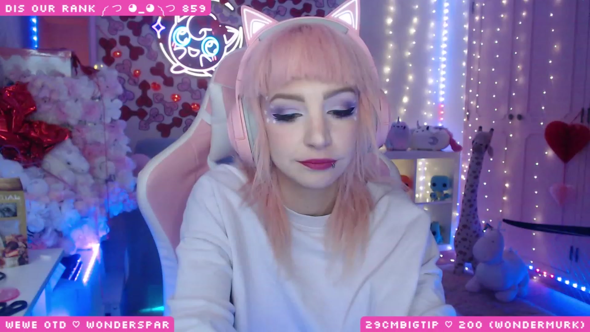 Gallery image thumbnail from WonderAna's myfreecams stream on, 03/02/2023, 02:08 image 8 of 20