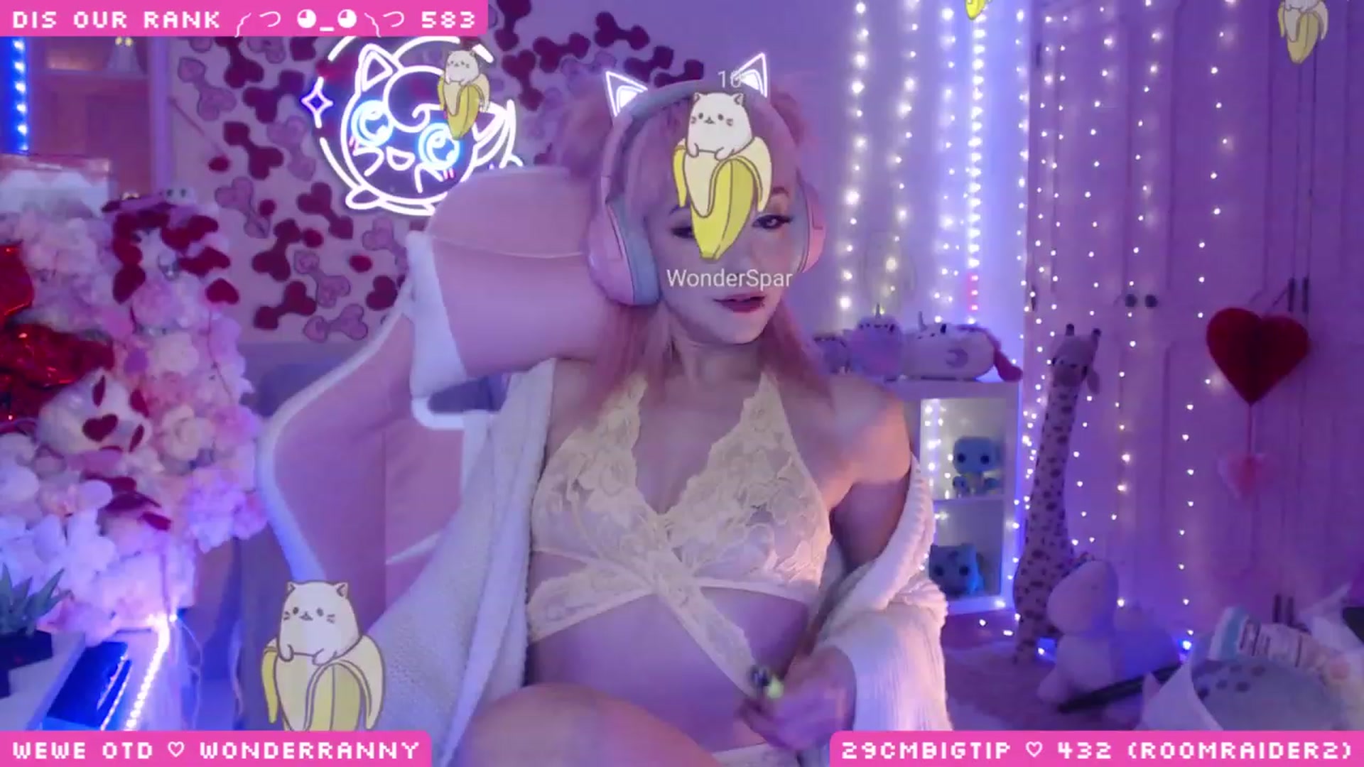 Gallery image thumbnail from WonderAna's myfreecams stream on, 03/03/2023, 24:04 image 16 of 20