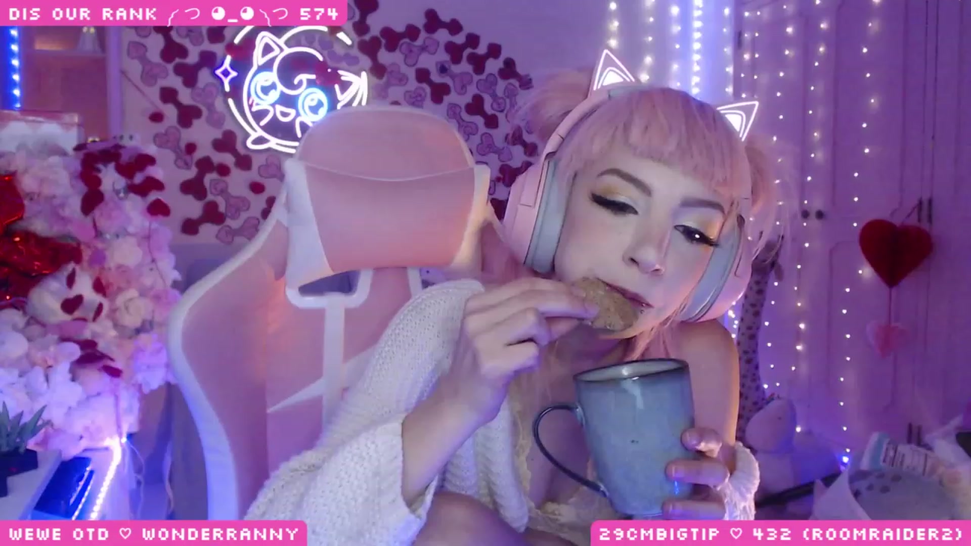 Gallery image thumbnail from WonderAna's myfreecams stream on, 03/03/2023, 24:04 image 17 of 20