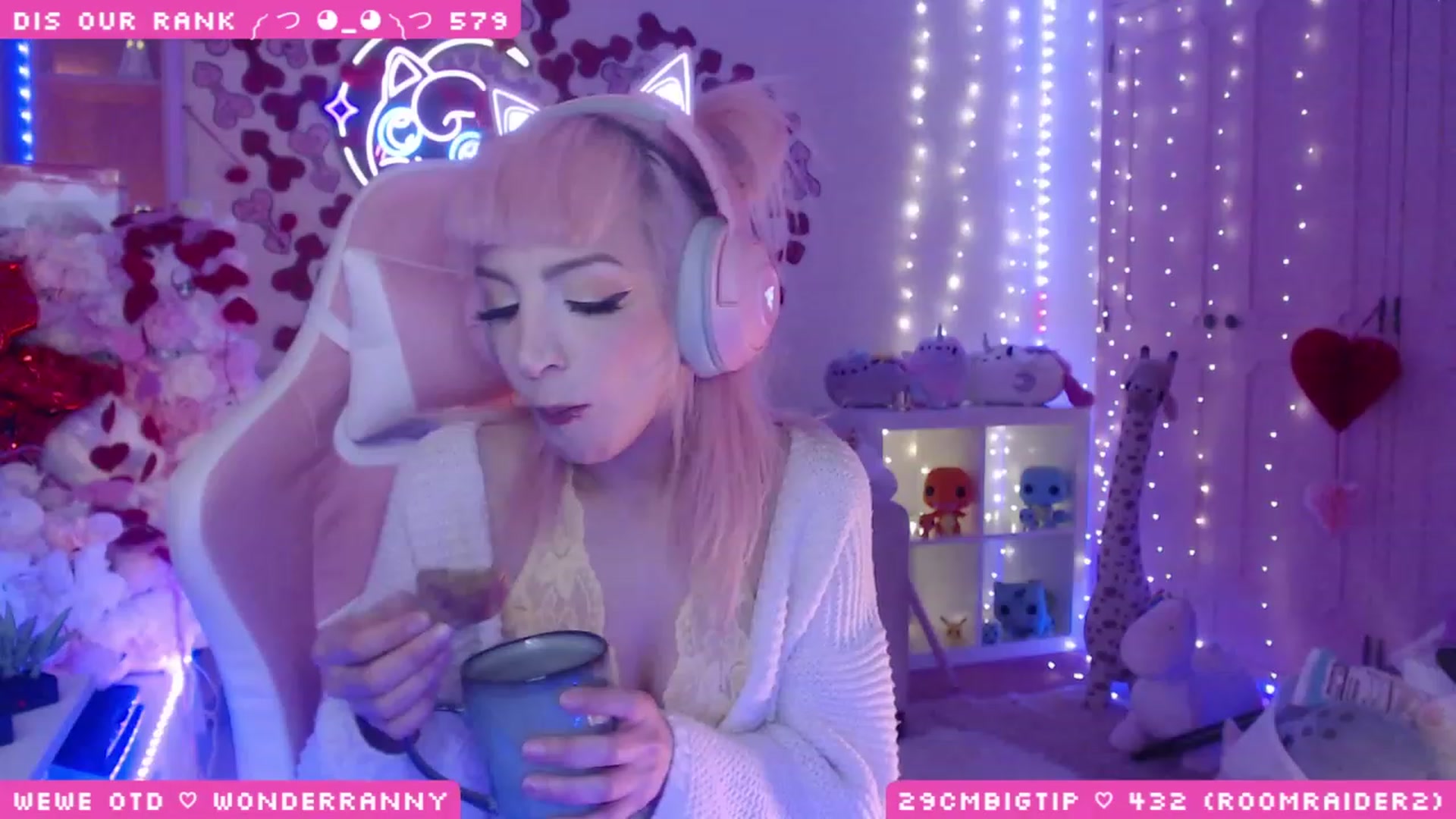 Gallery image thumbnail from WonderAna's myfreecams stream on, 03/03/2023, 24:04 image 14 of 20