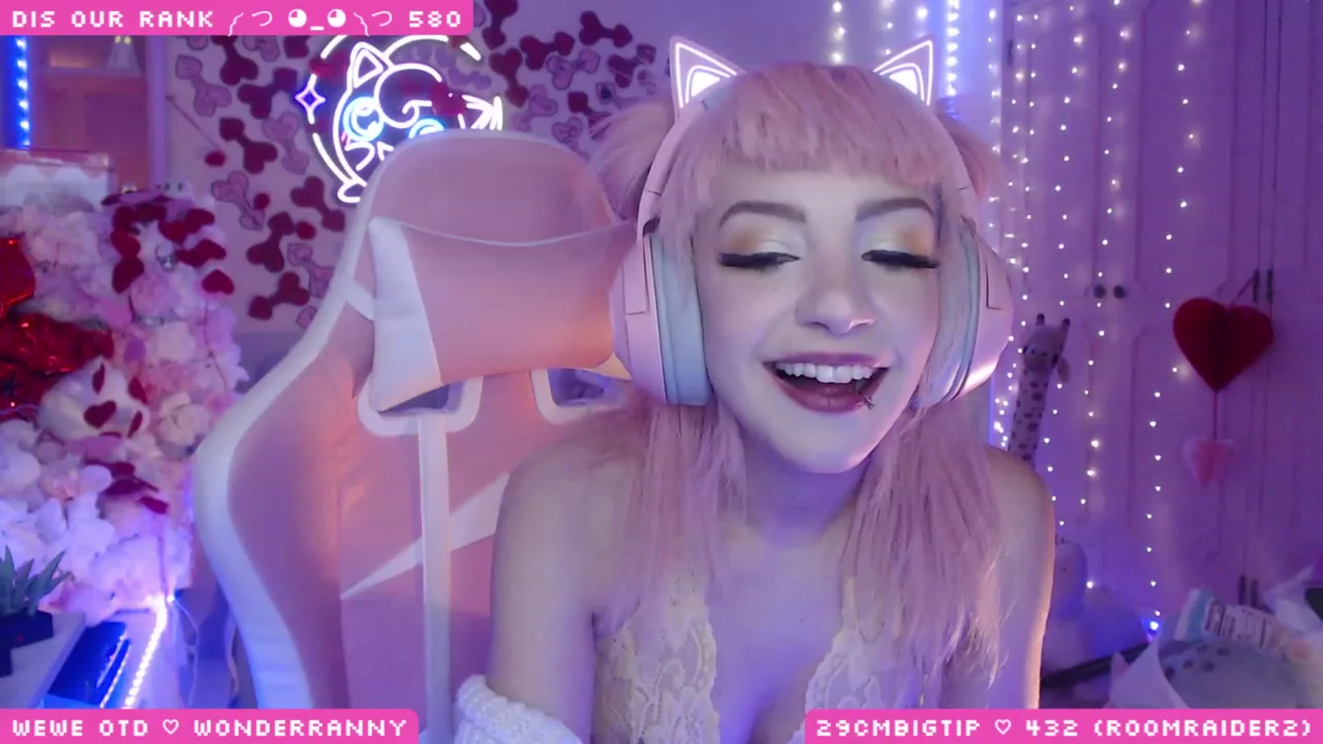 Gallery image thumbnail from WonderAna's myfreecams stream on, 03/03/2023, 24:04 image 13 of 20