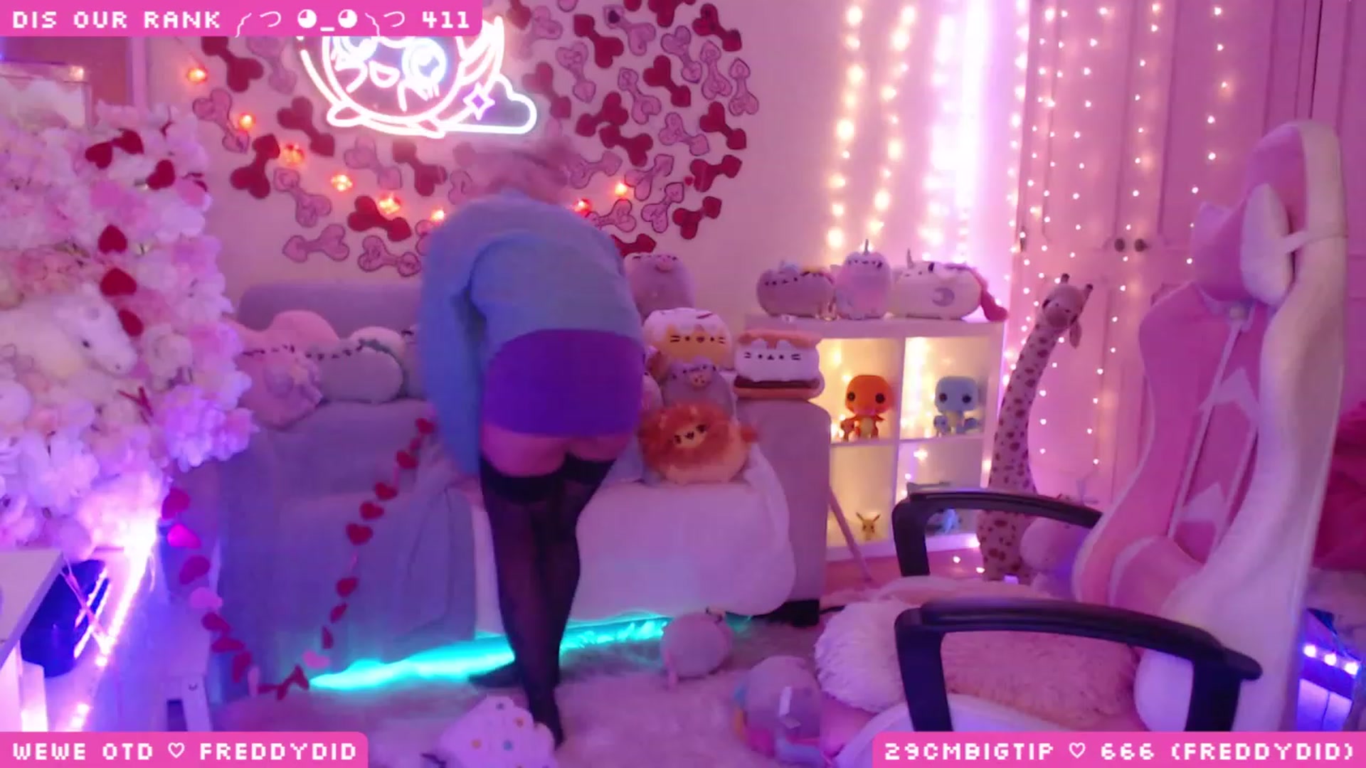 Gallery image thumbnail from WonderAna's myfreecams stream on, 03/04/2023, 24:11 image 14 of 20