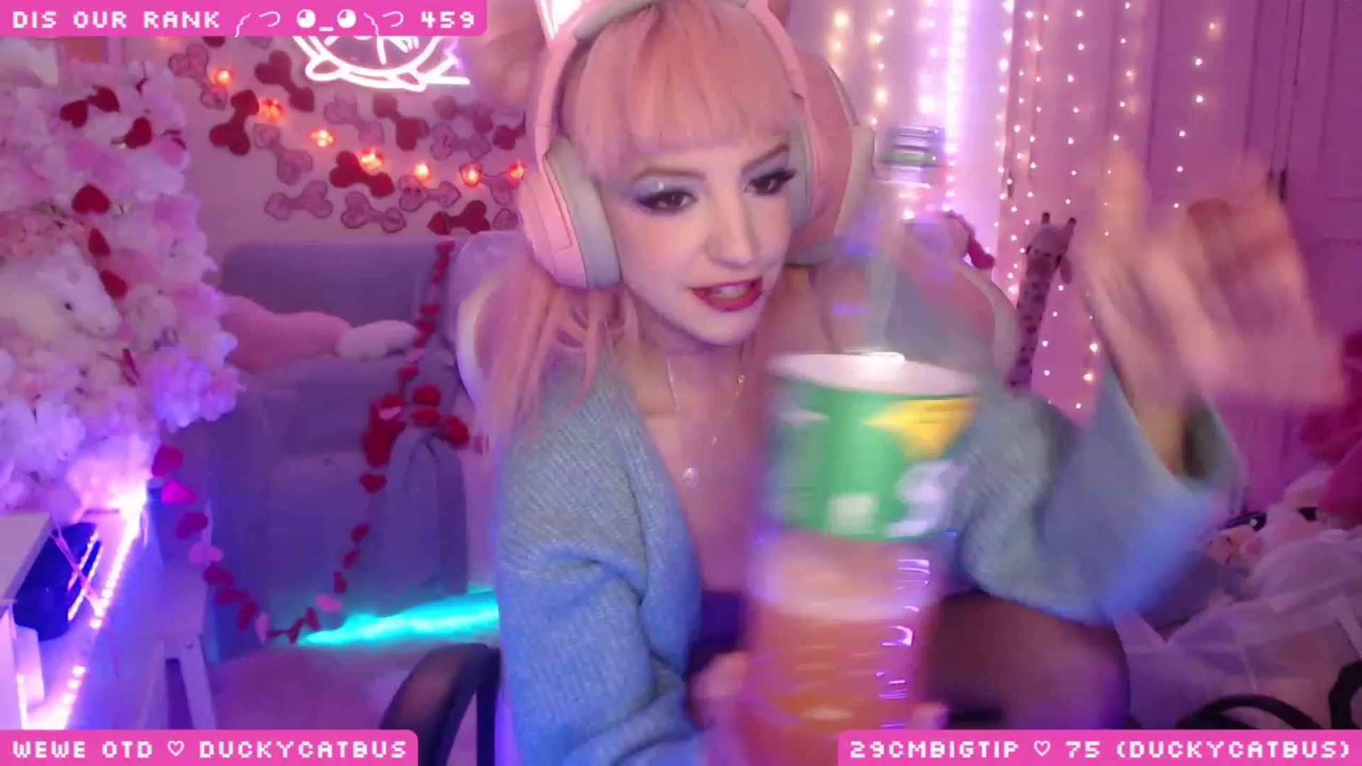 Gallery image thumbnail from WonderAna's myfreecams stream on, 03/04/2023, 24:11 image 6 of 20