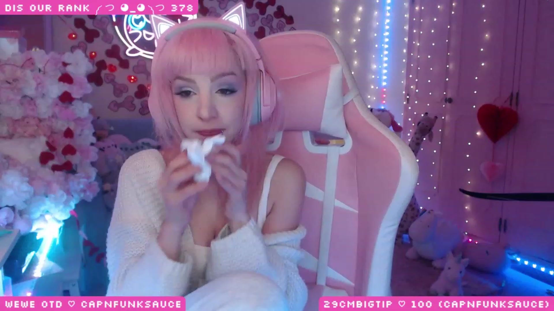 Gallery image thumbnail from WonderAna's myfreecams stream on, 03/05/2023, 23:03 image 12 of 20