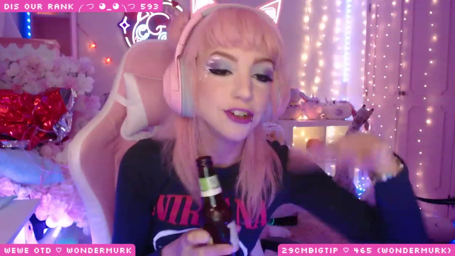 Gallery image thumbnail from WonderAna's myfreecams stream on, 03/09/2023, 24:10 image 11 of 20
