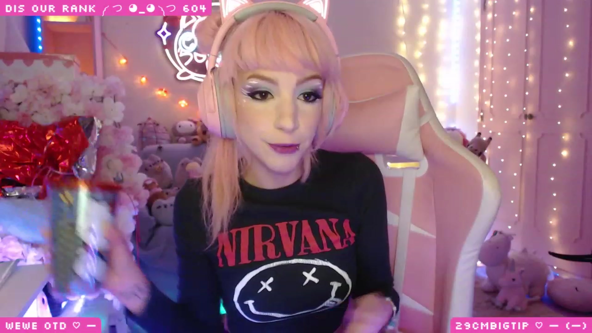 Gallery image thumbnail from WonderAna's myfreecams stream on, 03/09/2023, 24:10 image 4 of 20