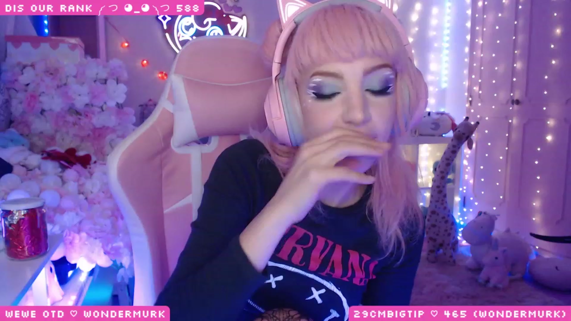 Gallery image thumbnail from WonderAna's myfreecams stream on, 03/09/2023, 02:22 image 19 of 20