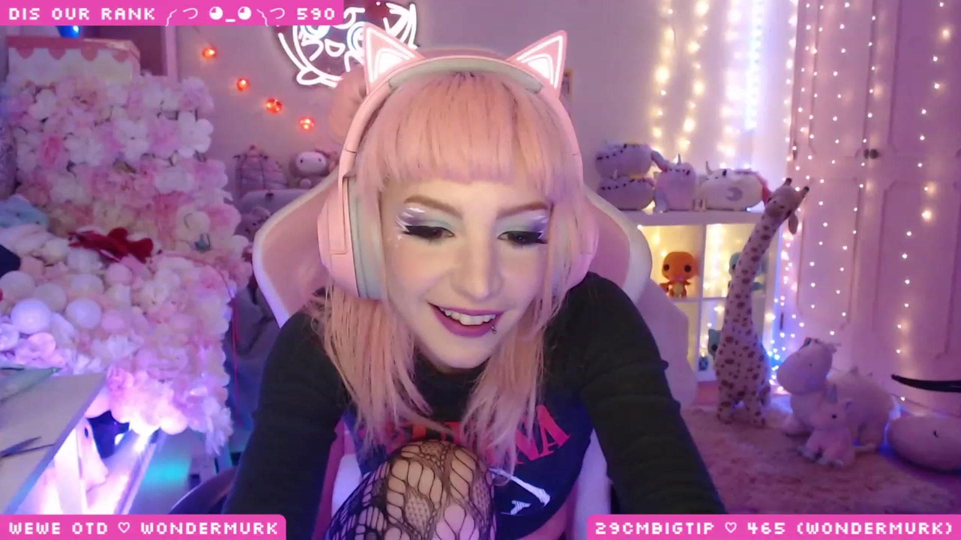 Gallery image thumbnail from WonderAna's myfreecams stream on, 03/09/2023, 02:22 image 15 of 20