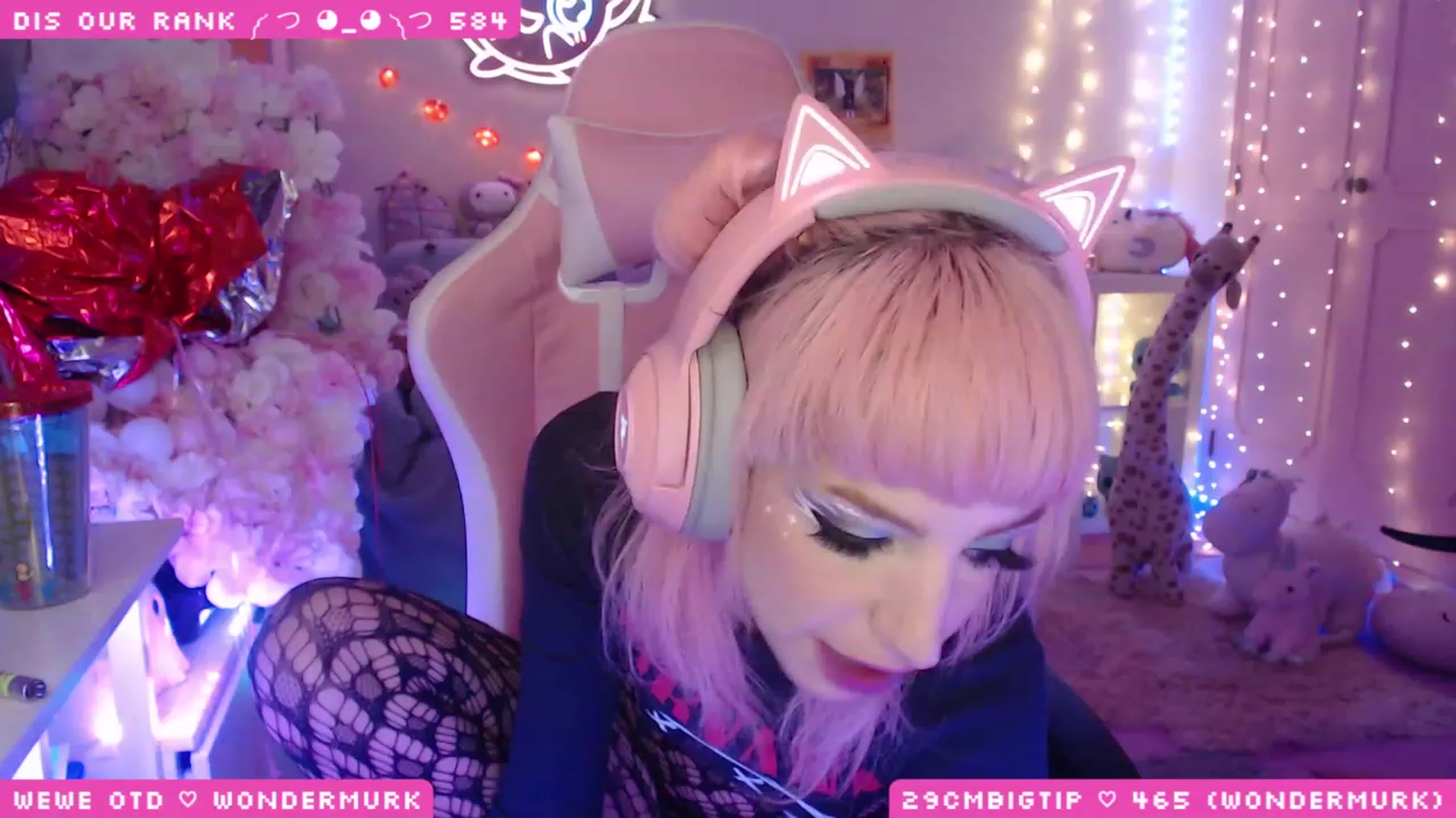 Gallery image thumbnail from WonderAna's myfreecams stream on, 03/09/2023, 02:22 image 5 of 20