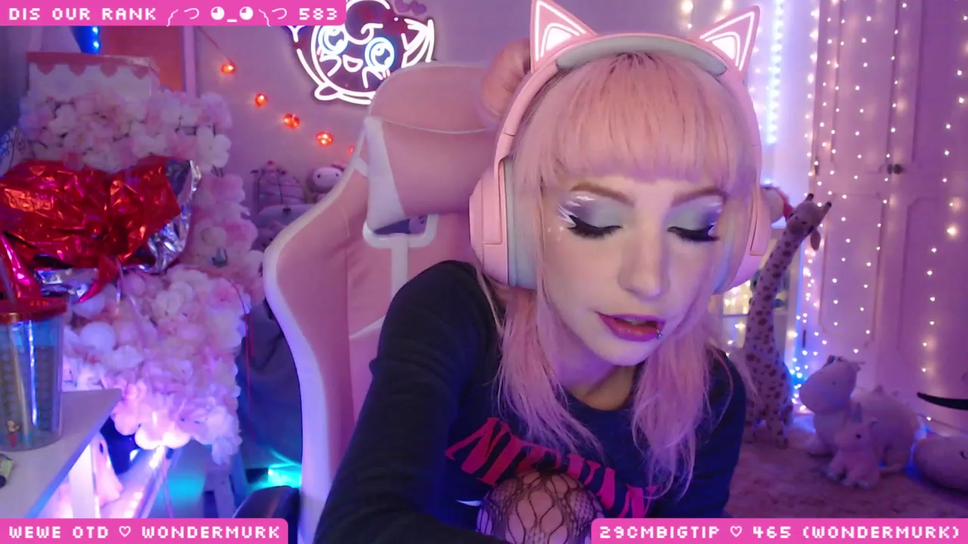 Gallery image thumbnail from WonderAna's myfreecams stream on, 03/09/2023, 02:22 image 3 of 20