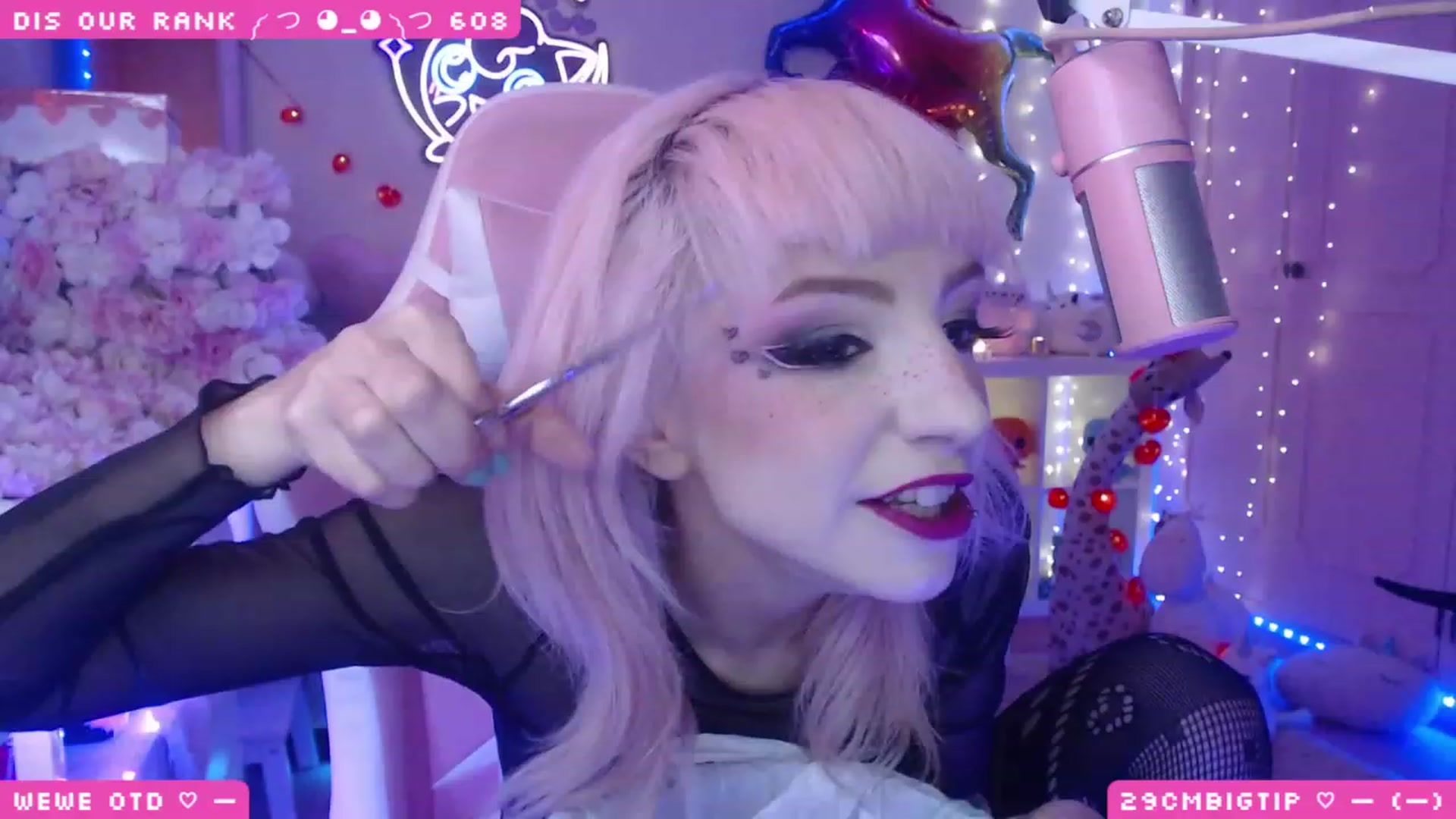Gallery image thumbnail from WonderAna's myfreecams stream on, 03/12/2023, 24:23 image 1 of 20
