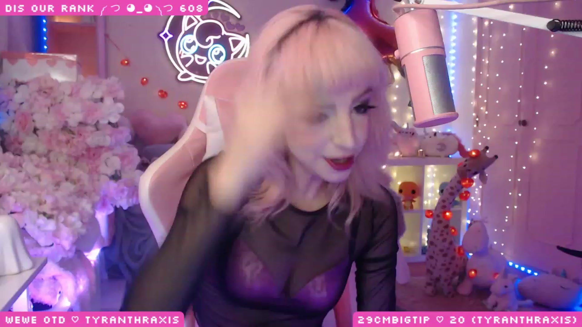 Gallery image thumbnail from WonderAna's myfreecams stream on, 03/12/2023, 24:23 image 5 of 20