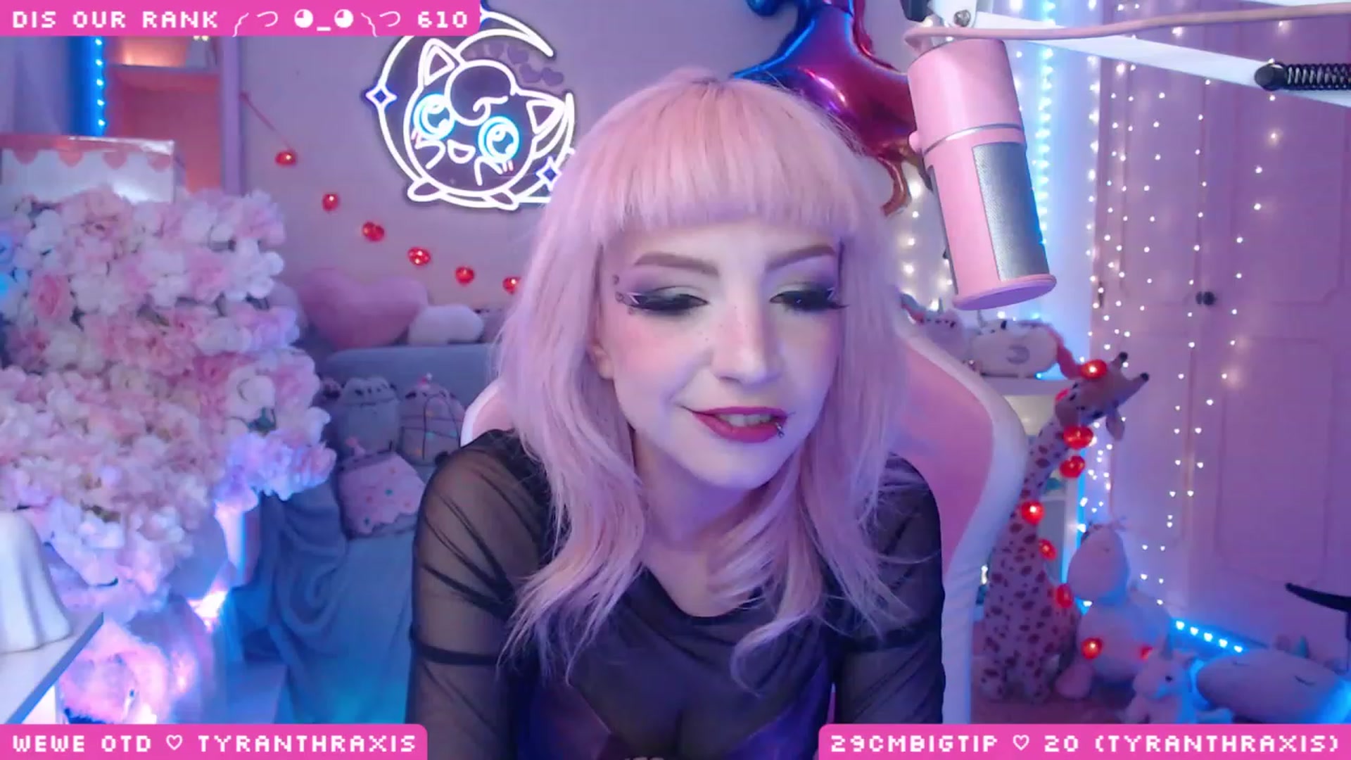 Gallery image thumbnail from WonderAna's myfreecams stream on, 03/12/2023, 24:23 image 10 of 20
