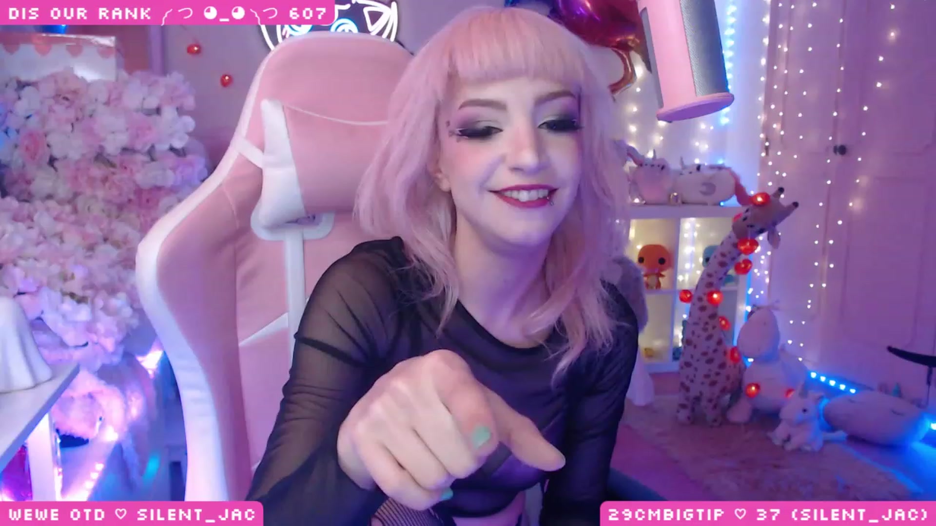 Gallery image thumbnail from WonderAna's myfreecams stream on, 03/12/2023, 24:23 image 15 of 20