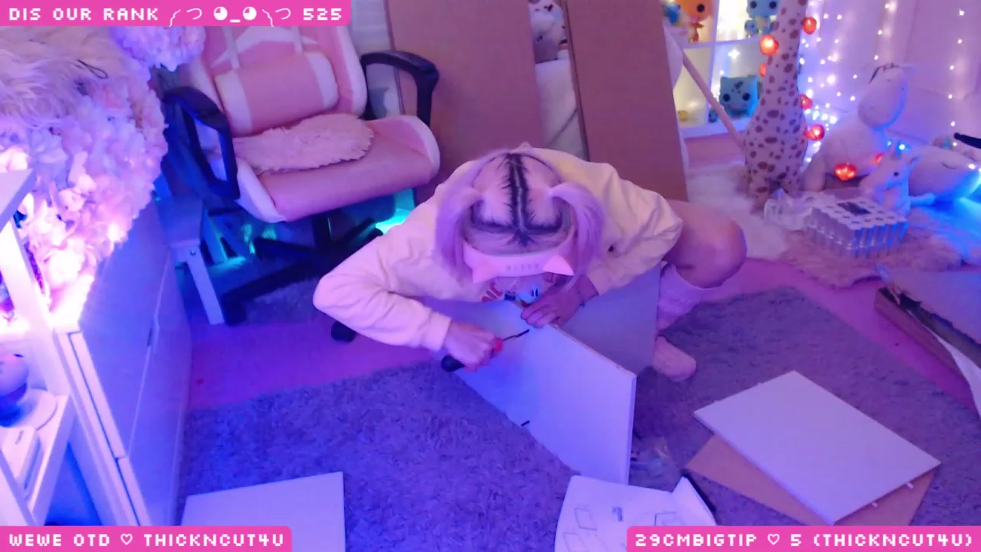 Gallery image thumbnail from WonderAna's myfreecams stream on, 03/14/2023, 24:02 image 17 of 20
