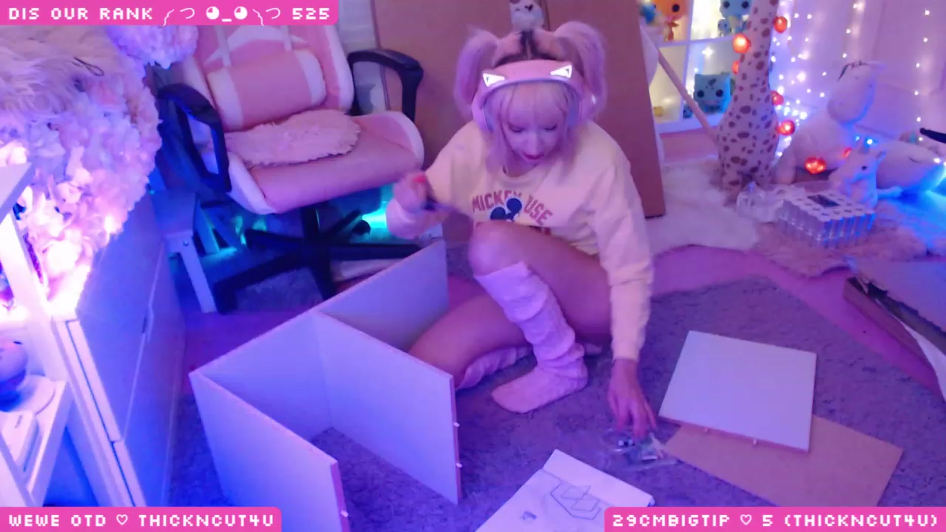 Gallery image thumbnail from WonderAna's myfreecams stream on, 03/14/2023, 24:02 image 14 of 20
