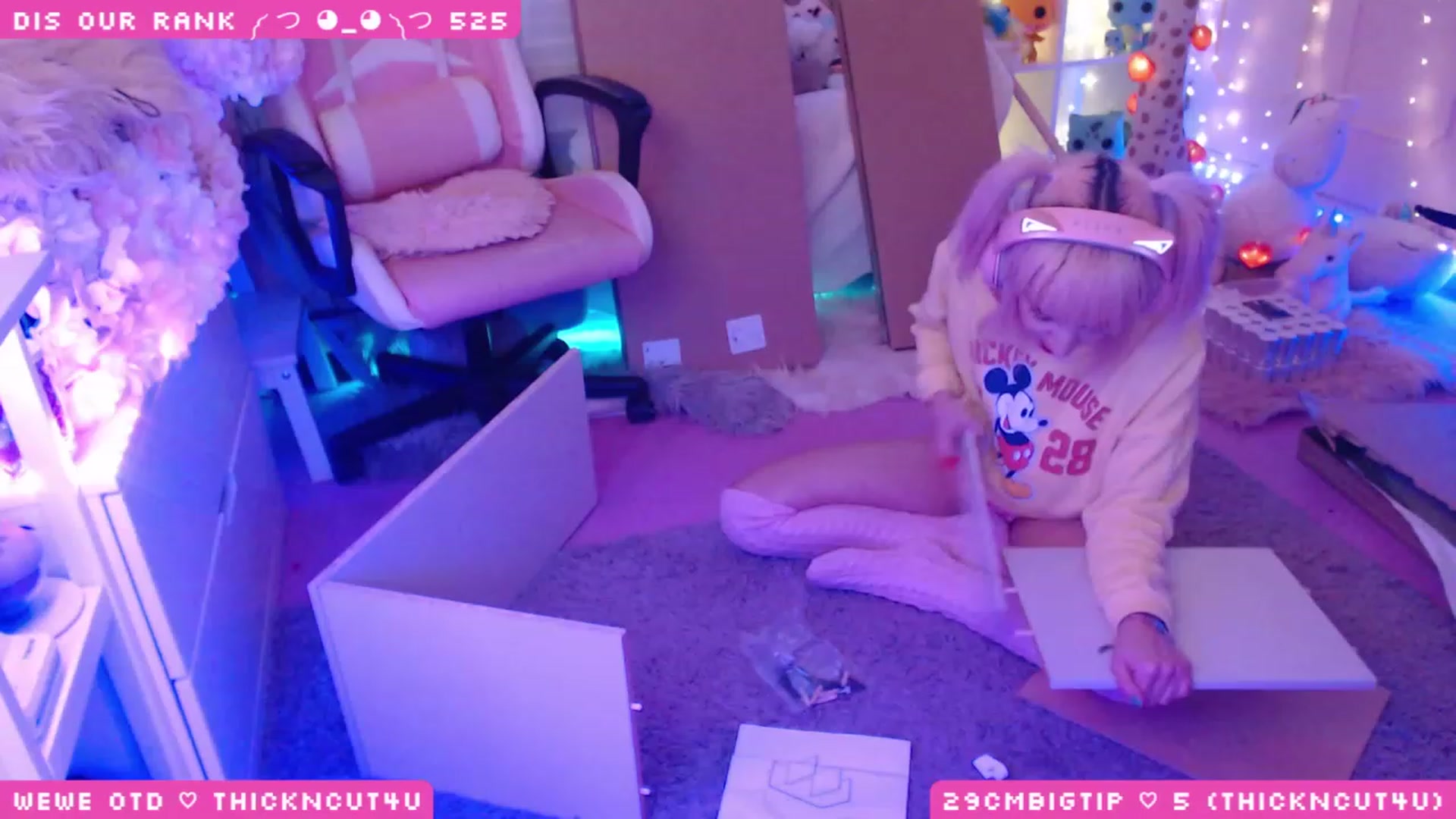 Gallery image thumbnail from WonderAna's myfreecams stream on, 03/14/2023, 24:02 image 12 of 20