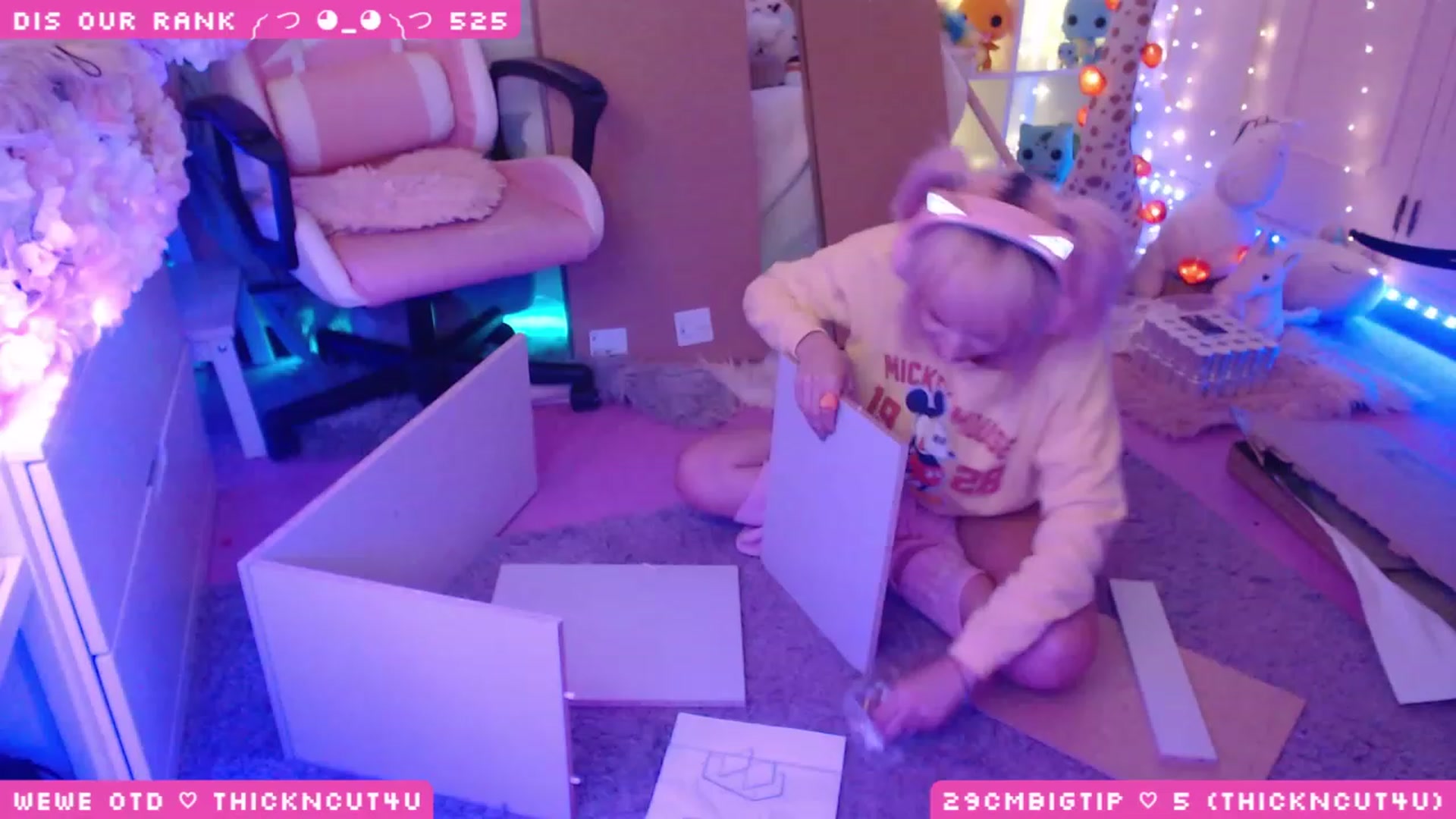Gallery image thumbnail from WonderAna's myfreecams stream on, 03/14/2023, 24:02 image 11 of 20
