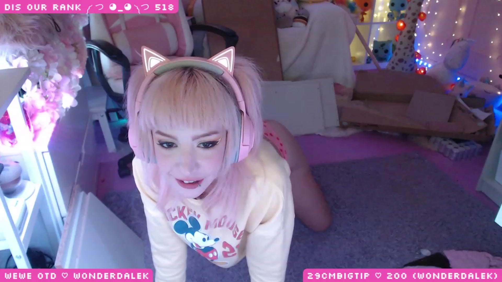 Gallery image thumbnail from WonderAna's myfreecams stream on, 03/14/2023, 02:29 image 13 of 20