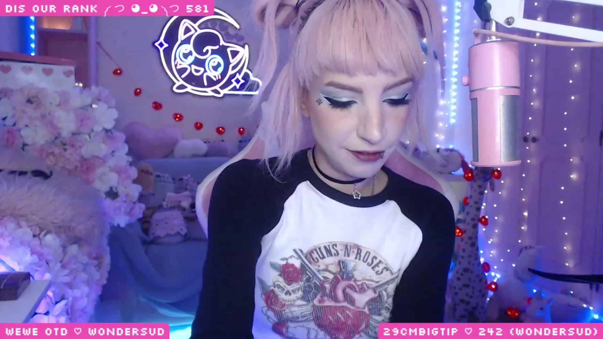 Gallery image thumbnail from WonderAna's myfreecams stream on, 03/15/2023, 23:05 image 2 of 20