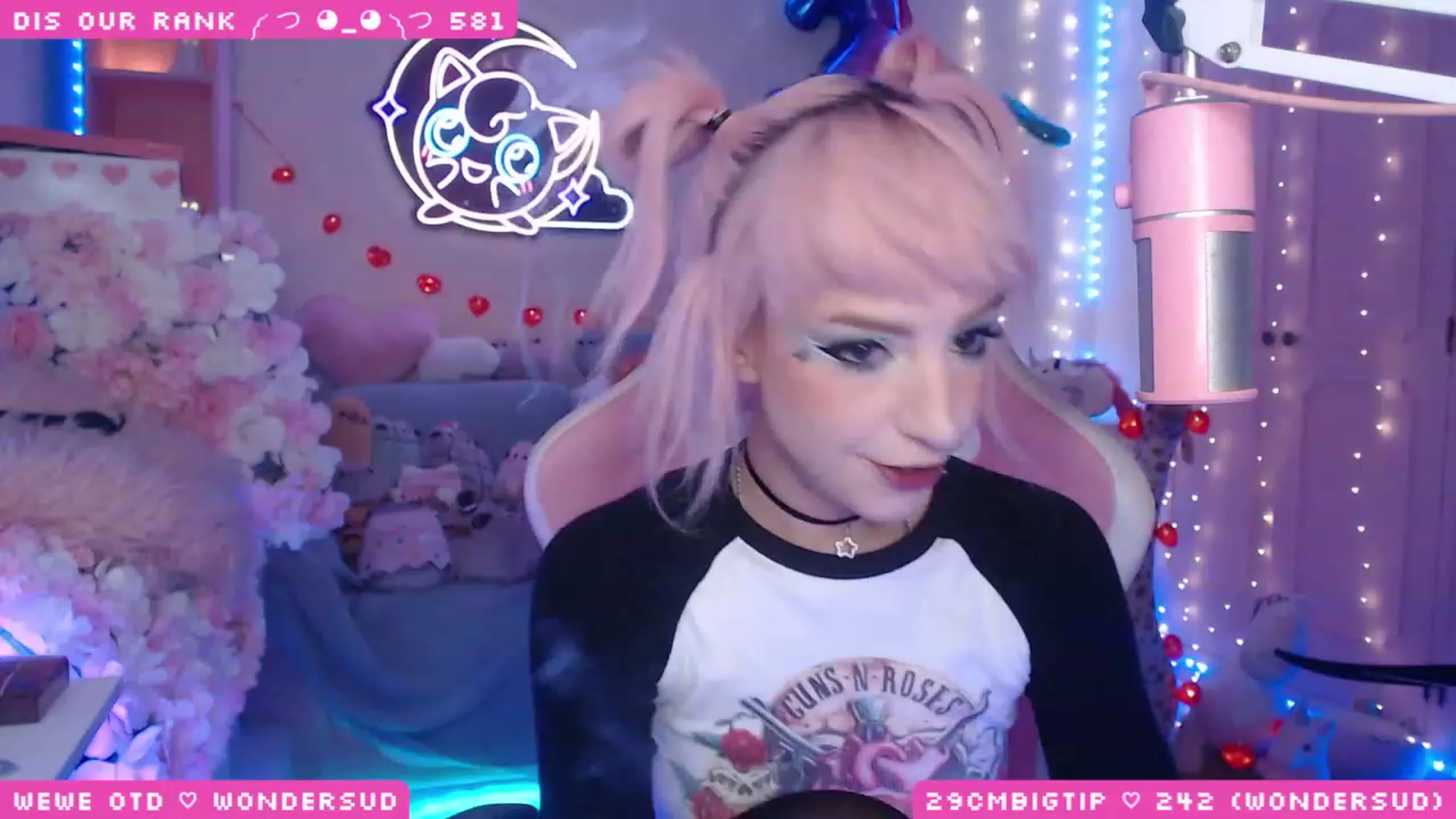 Gallery image thumbnail from WonderAna's myfreecams stream on, 03/15/2023, 23:05 image 5 of 20