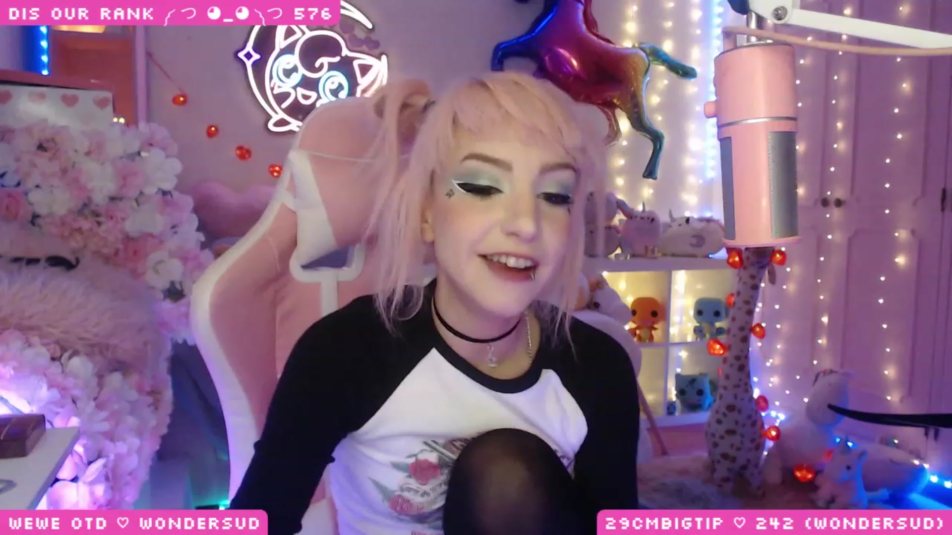 Gallery image thumbnail from WonderAna's myfreecams stream on, 03/15/2023, 23:05 image 20 of 20