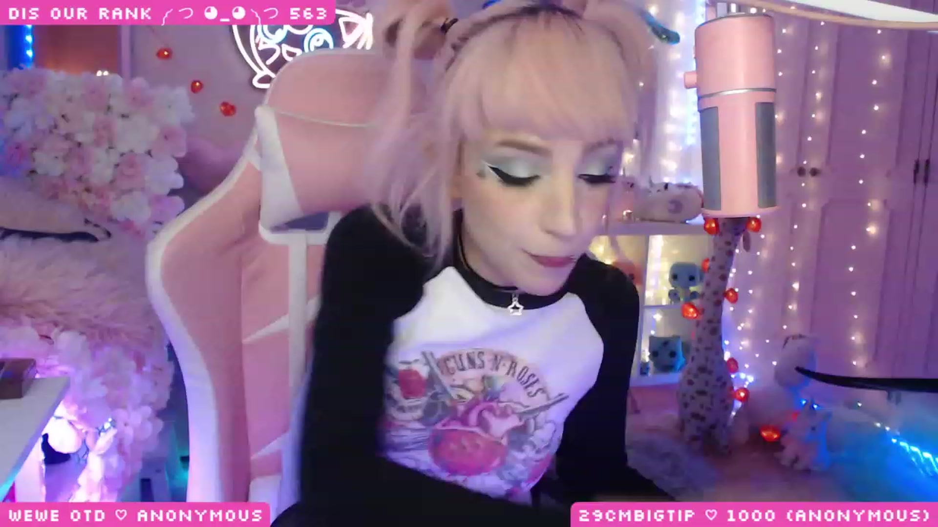 Gallery image thumbnail from WonderAna's myfreecams stream on, 03/16/2023, 02:05 image 4 of 20