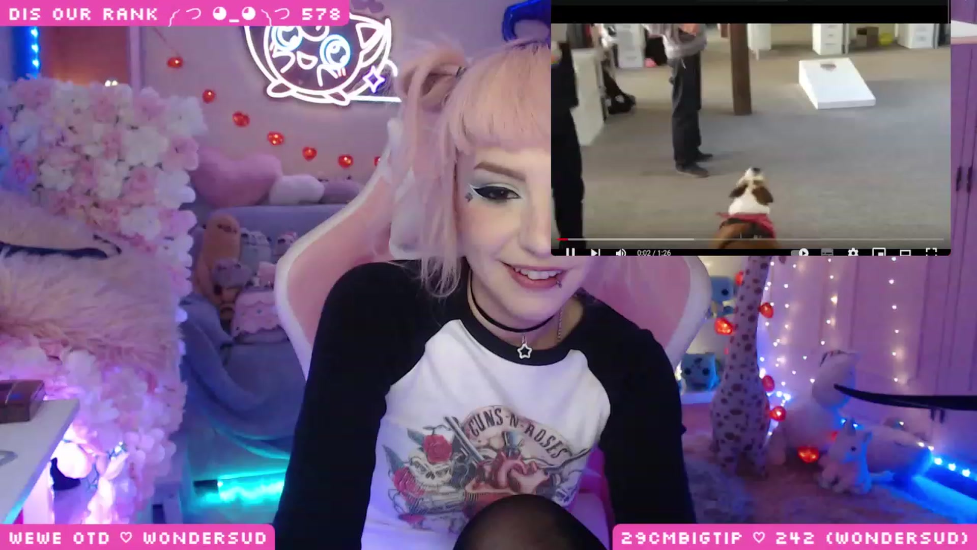 Gallery image thumbnail from WonderAna's myfreecams stream on, 03/16/2023, 02:05 image 1 of 20