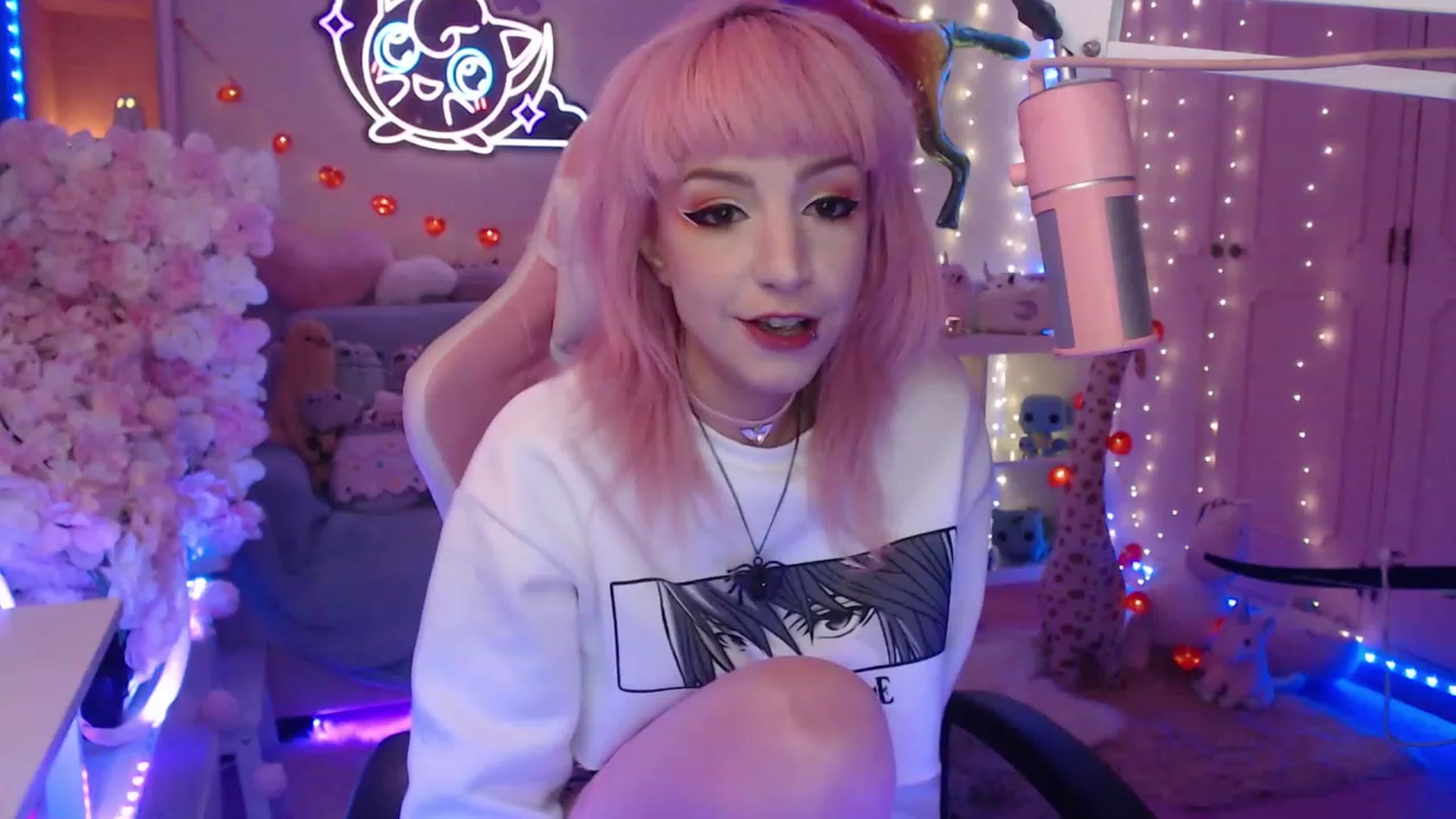 Gallery image thumbnail from WonderAna's myfreecams stream on, 03/18/2023, 24:00 image 7 of 20