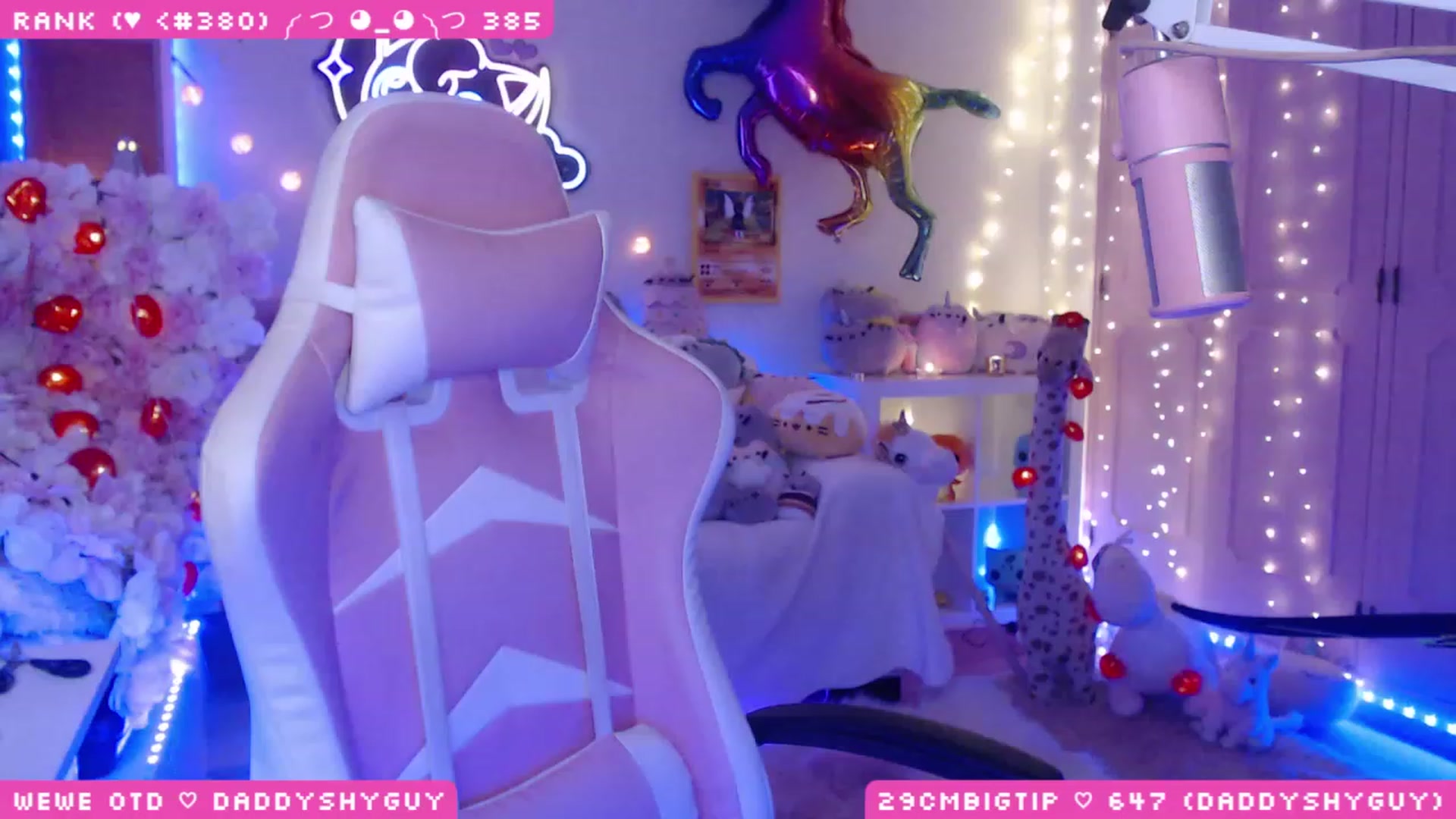 Gallery image thumbnail from WonderAna's myfreecams stream on, 03/19/2023, 01:28 image 12 of 20